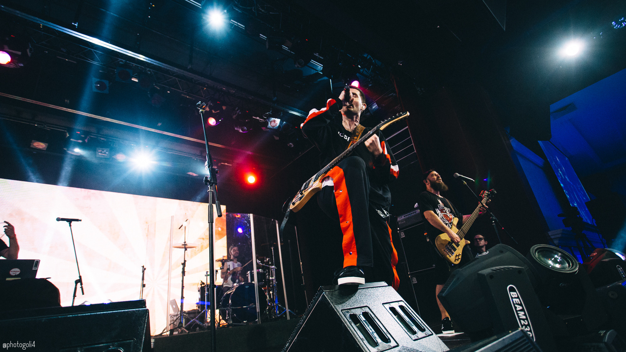 Концерт Noize MC. Хороший репортажный и промышленный фотограф в Казани Алексей Щелконогов