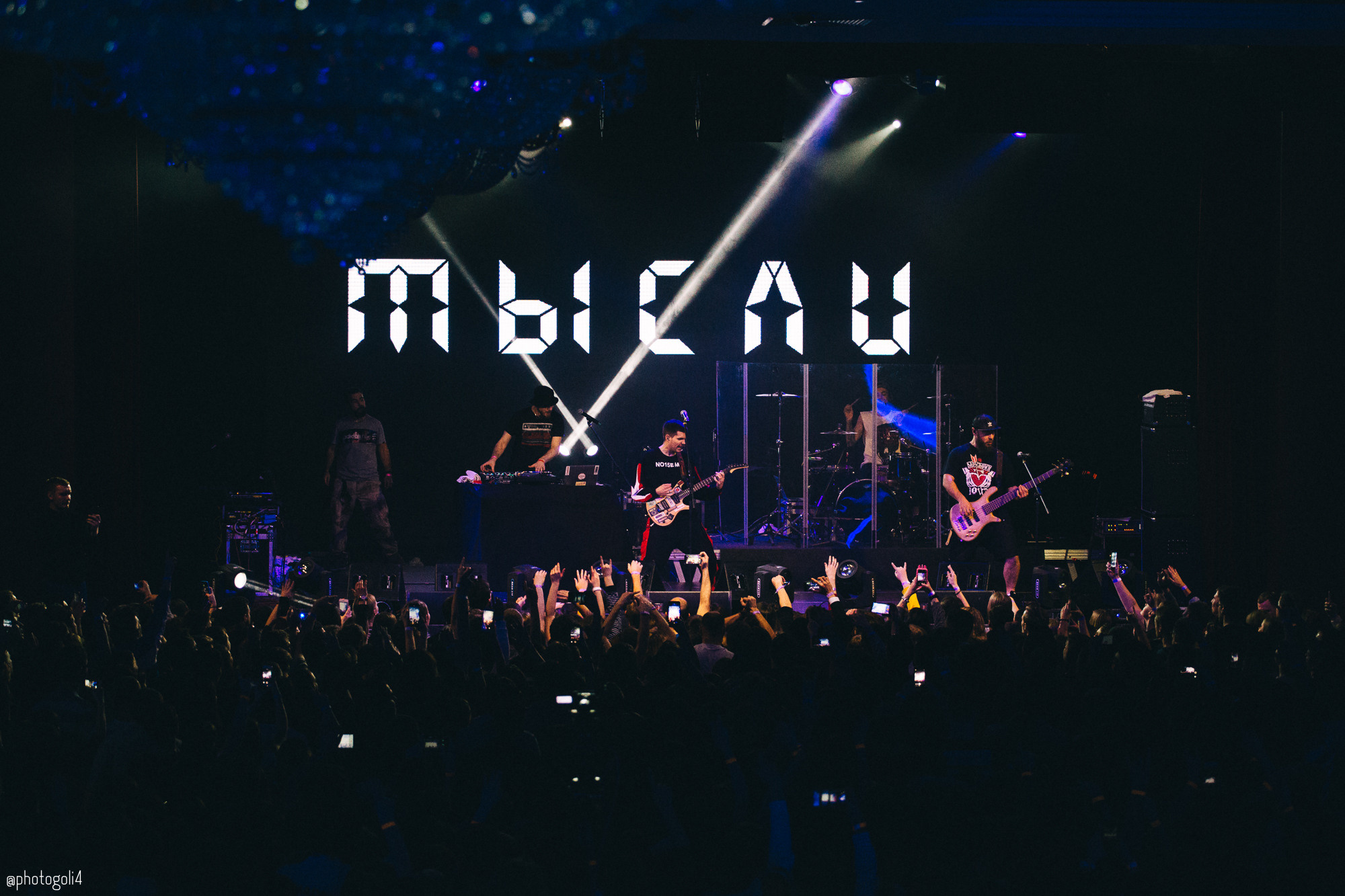 Концерт Noize MC. Хороший репортажный и промышленный фотограф в Казани Алексей Щелконогов