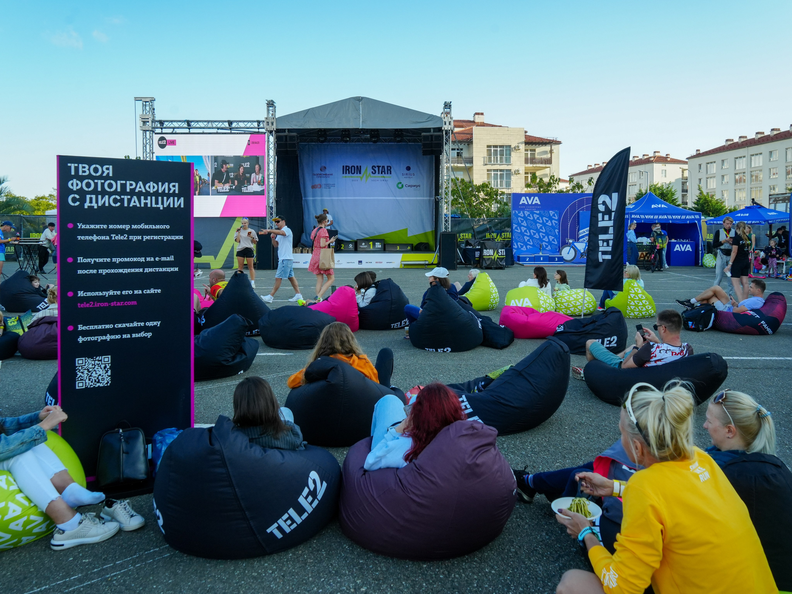 Фотоотчет партнерской интеграции для компании TELE2 на фестивале Ironstar. Репортажный фотограф в Красной Поляне и Сочи Павлюченко Екатерина