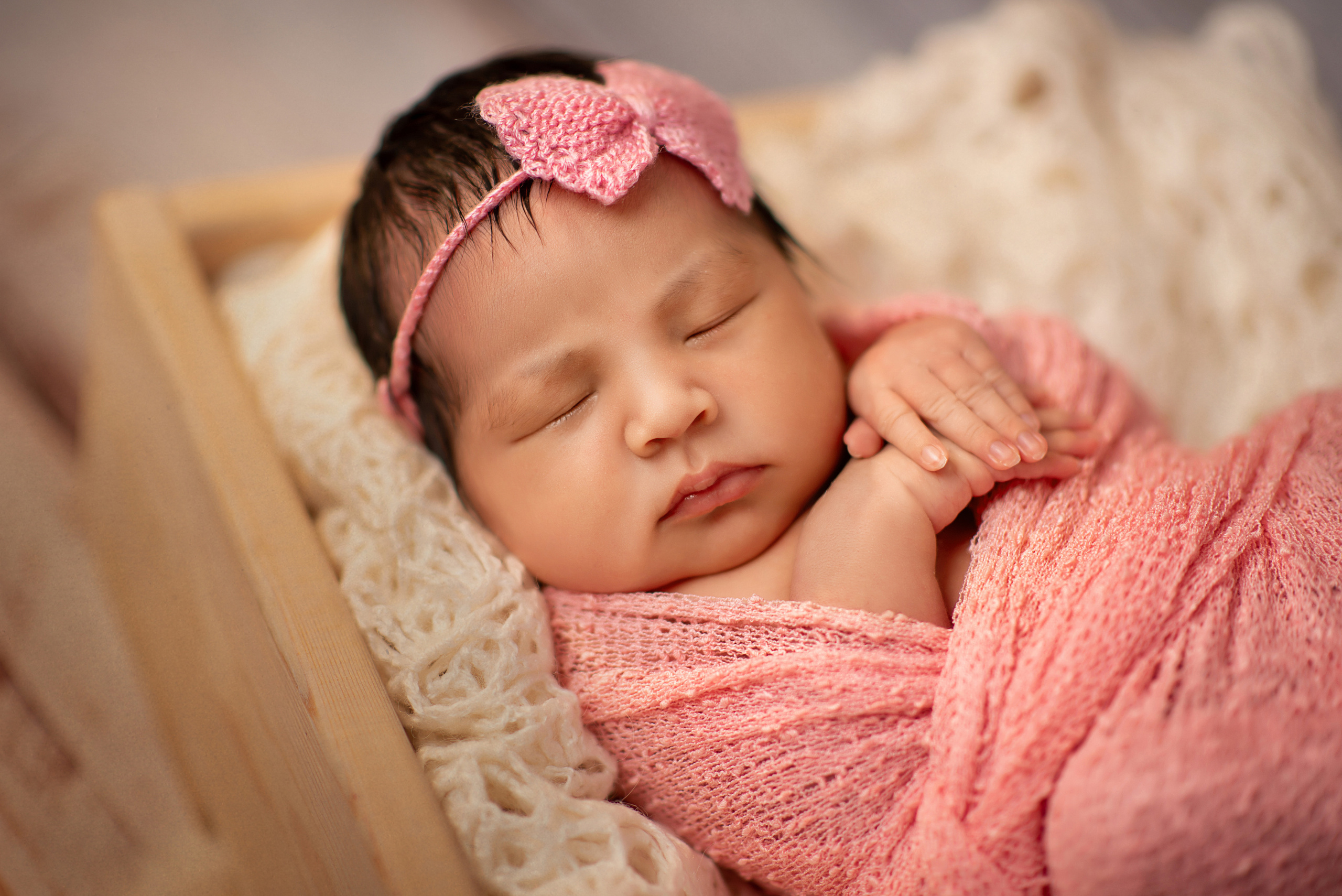 Newborn. Творческая команда Ульяшевы, свадебная и семейная фотография. Кахахста