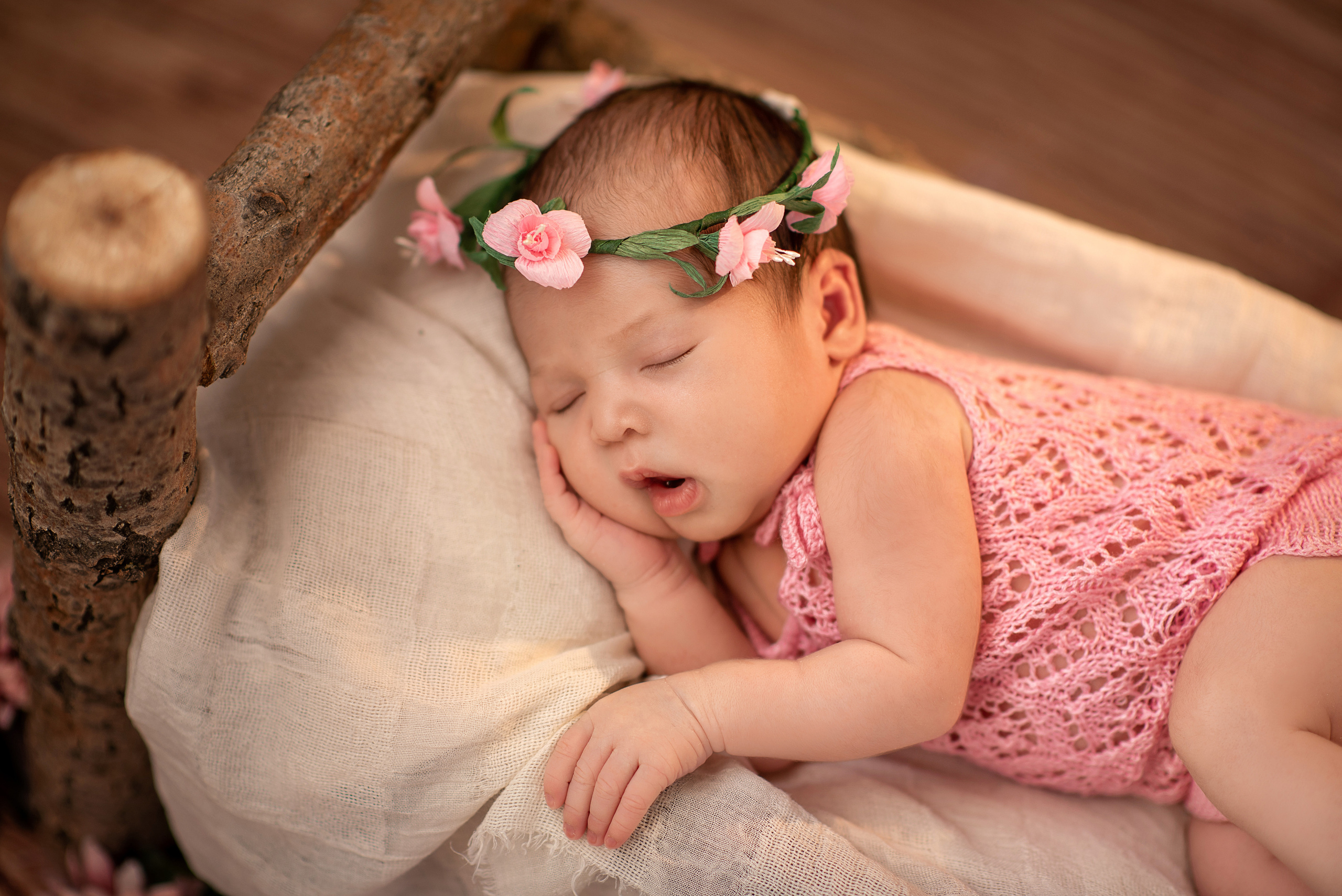 Newborn. Творческая команда Ульяшевы, свадебная и семейная фотография. Кахахста