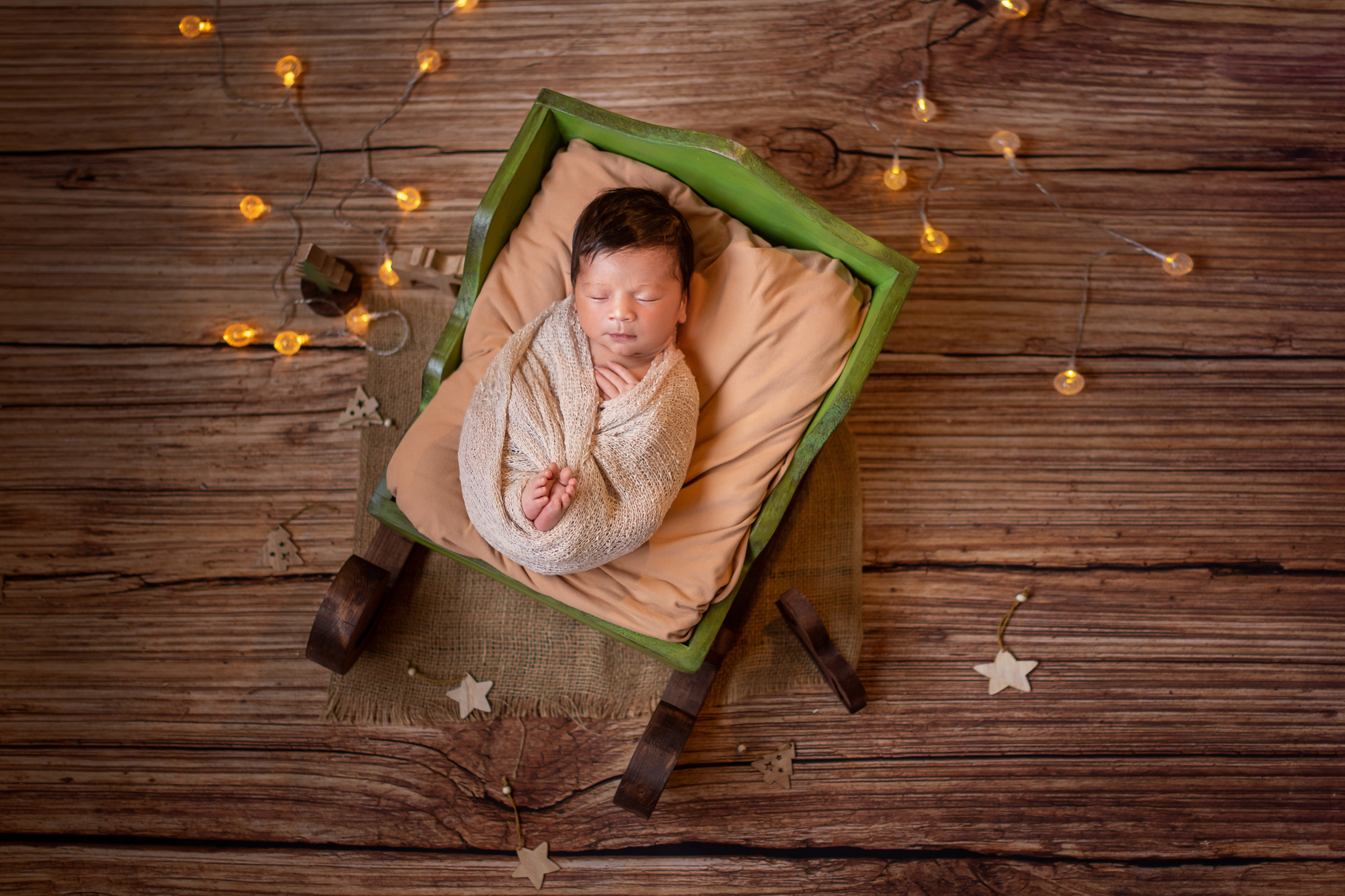 Newborn. Творческая команда Ульяшевы, свадебная и семейная фотография. Кахахста