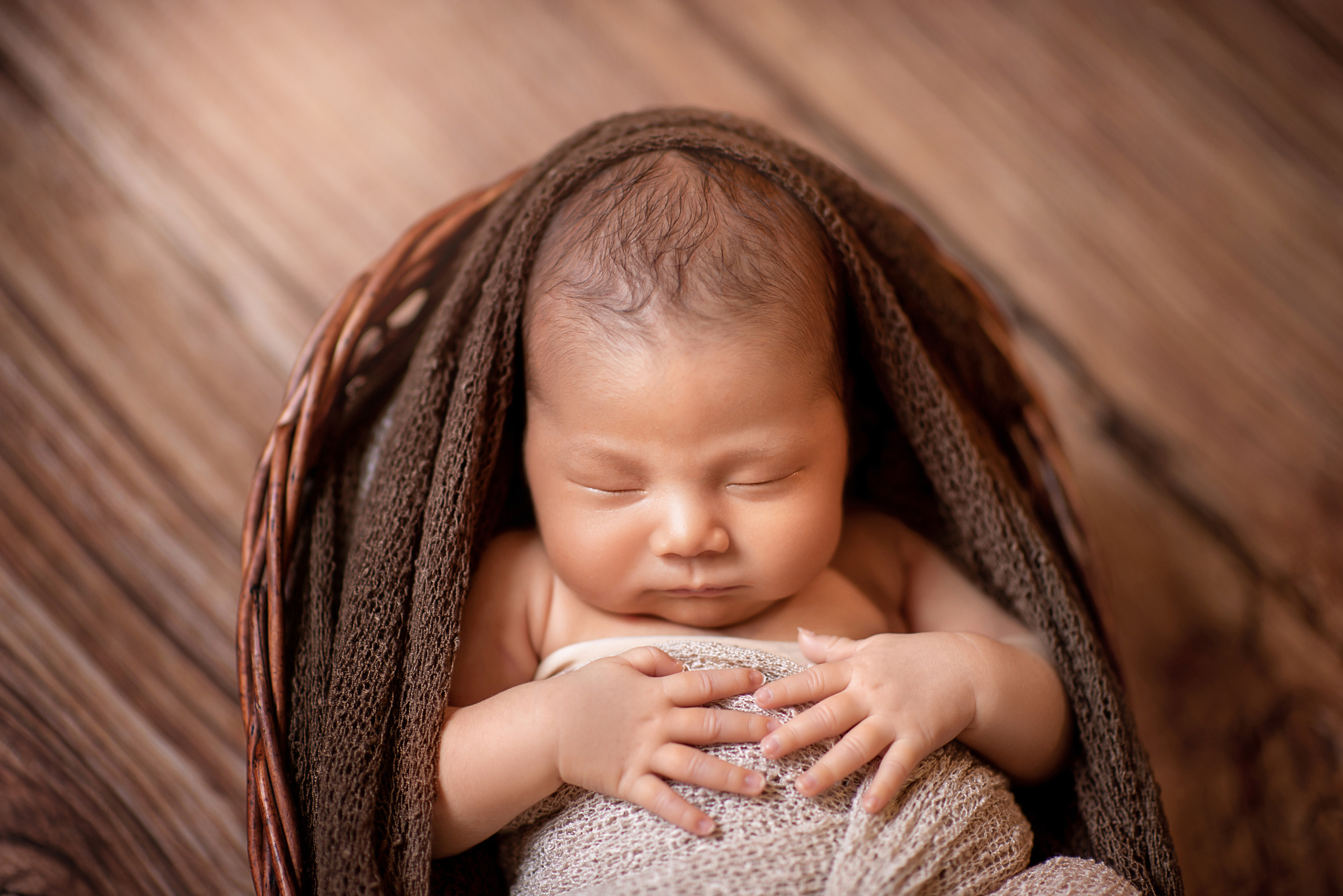 Newborn. Творческая команда Ульяшевы, свадебная и семейная фотография. Кахахста