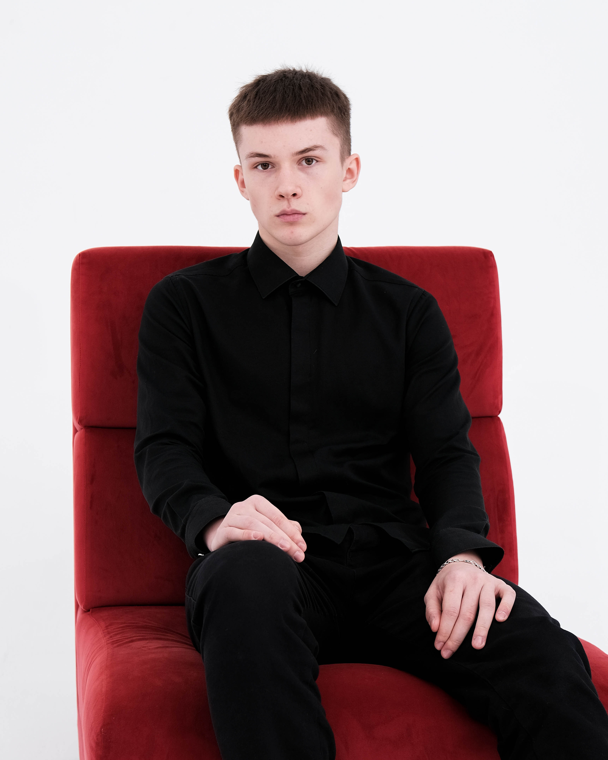 9-11 классы. Оживающие выпускные альбомы в Москве и Московской области