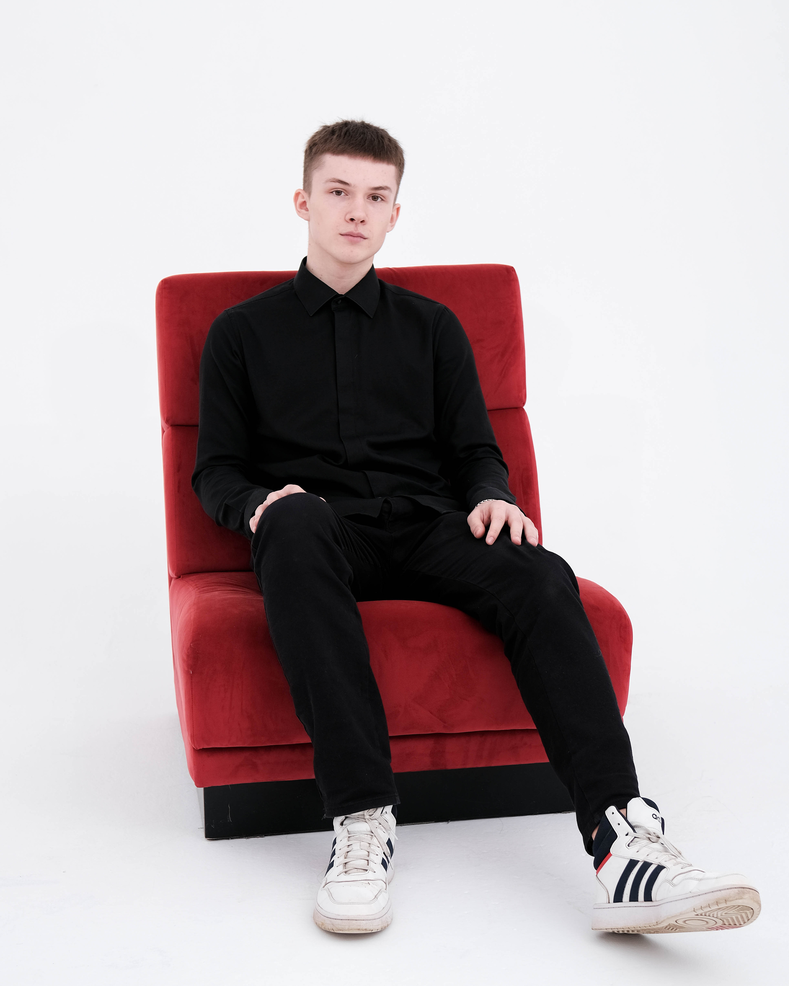 9-11 классы. Оживающие выпускные альбомы в Москве и Московской области