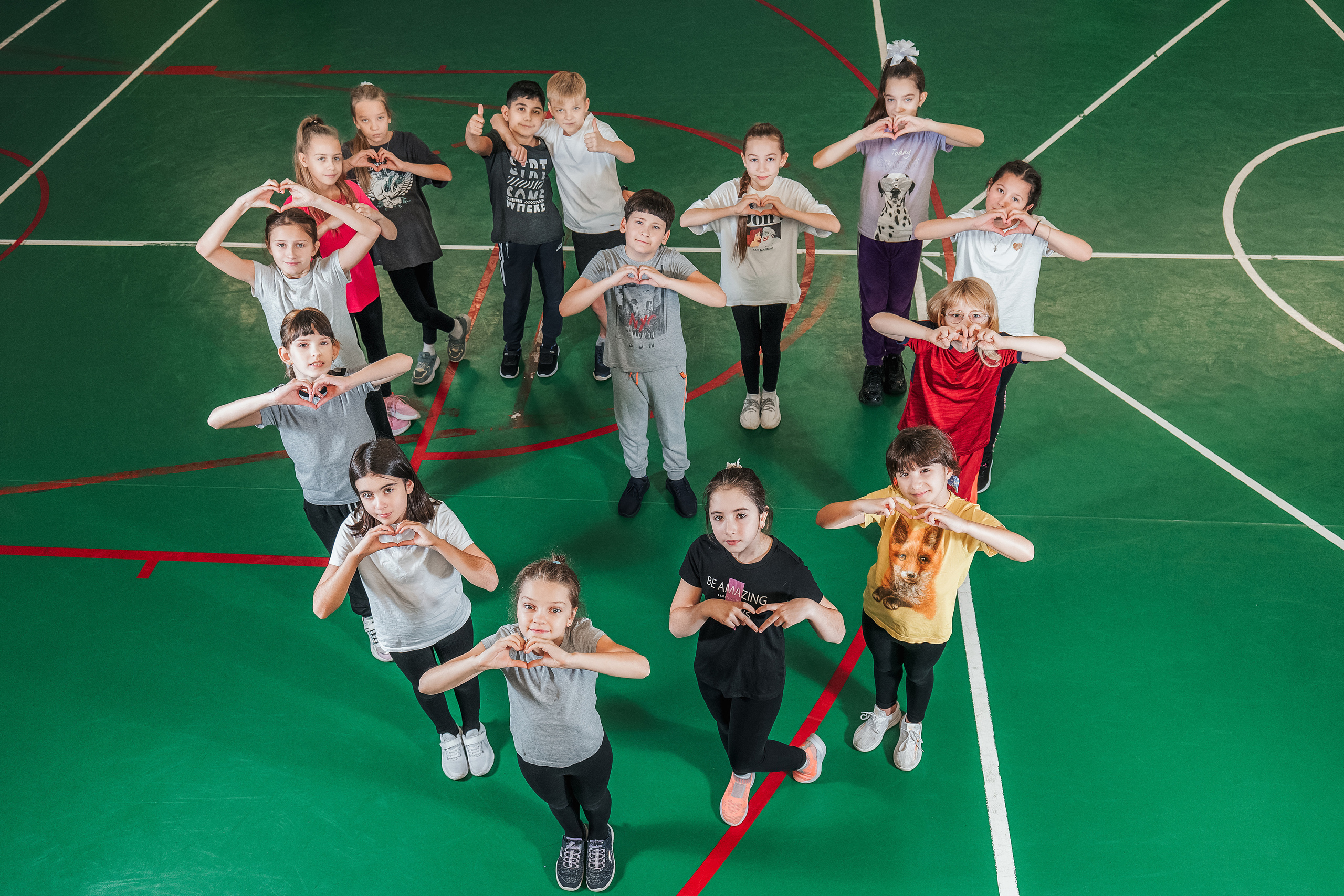 Групповые и общие фотографии. Оживающие выпускные альбомы в Москве и Московской области