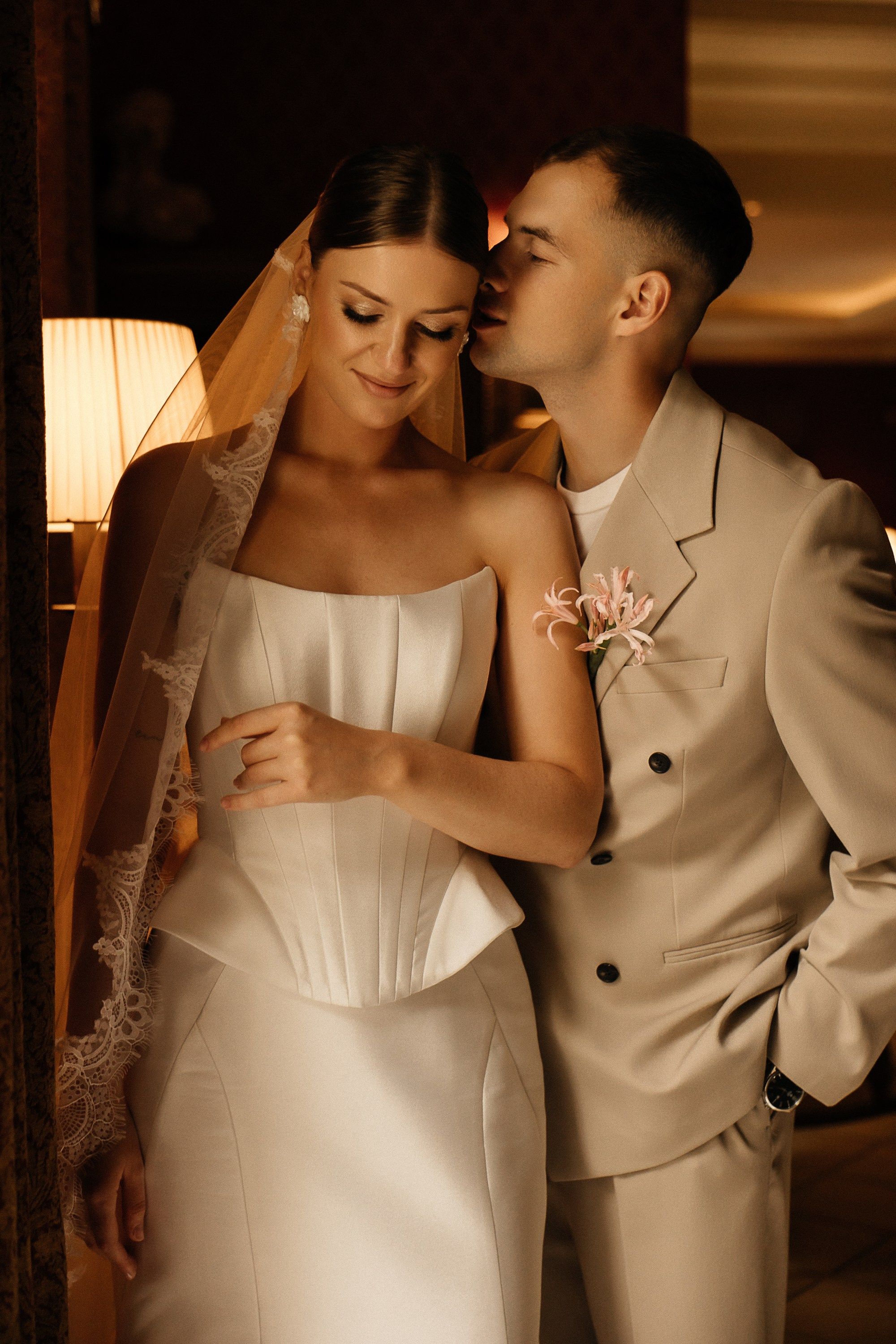 Свадьбная фотосессия в отеле Кронон (Гродно, Беларусь). Свадебный и семейный фотограф Виолетта Сидельникова. Краснодар, Россия, Беларусь, Европа