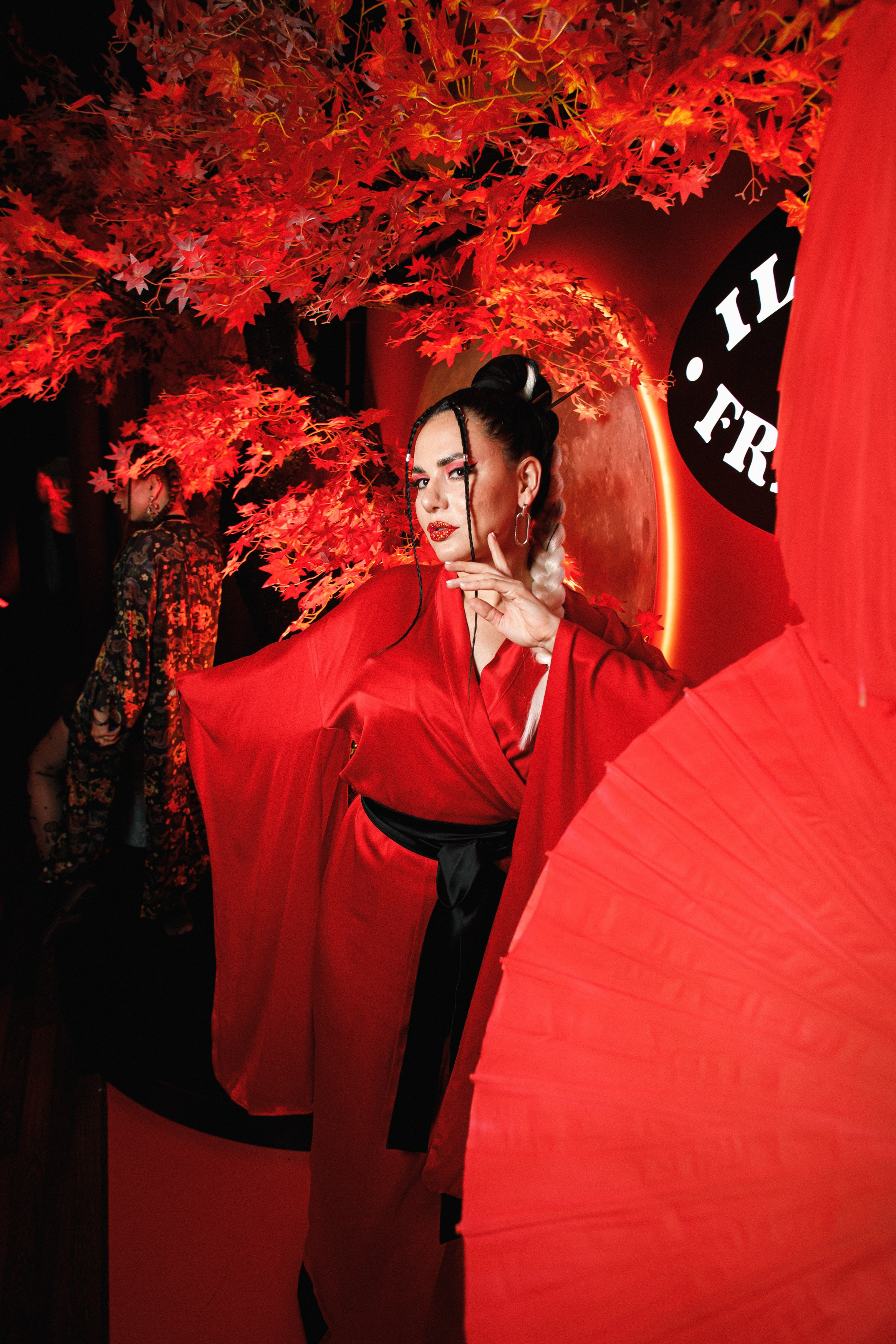 ILLEGAL FRIENDS | ASIA. СВОИ. ФОТООТЧЕТЫ-СОБЫТИЯ-МЕСТА