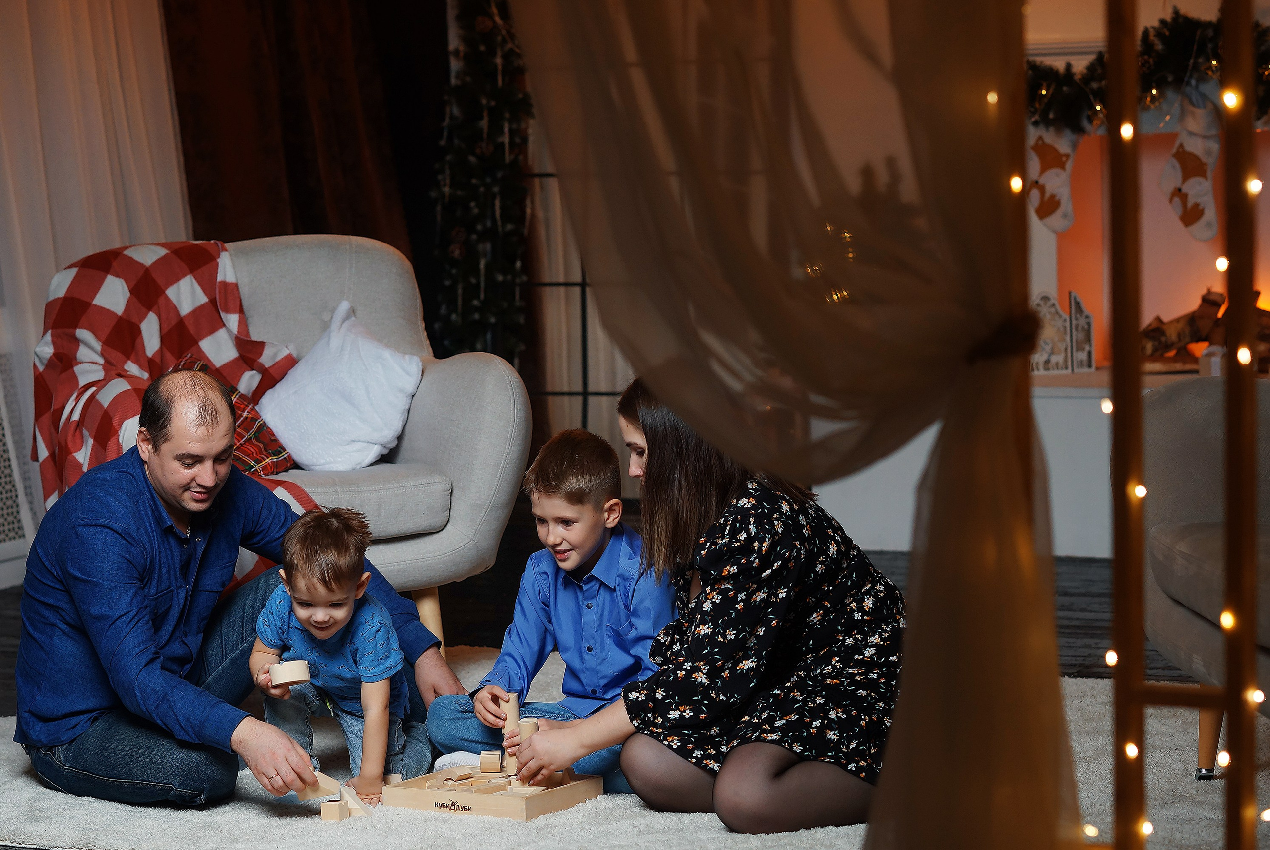 Семейная съёмка в студии. Семейный фотограф г. Новокузнецк Юлия Машникова