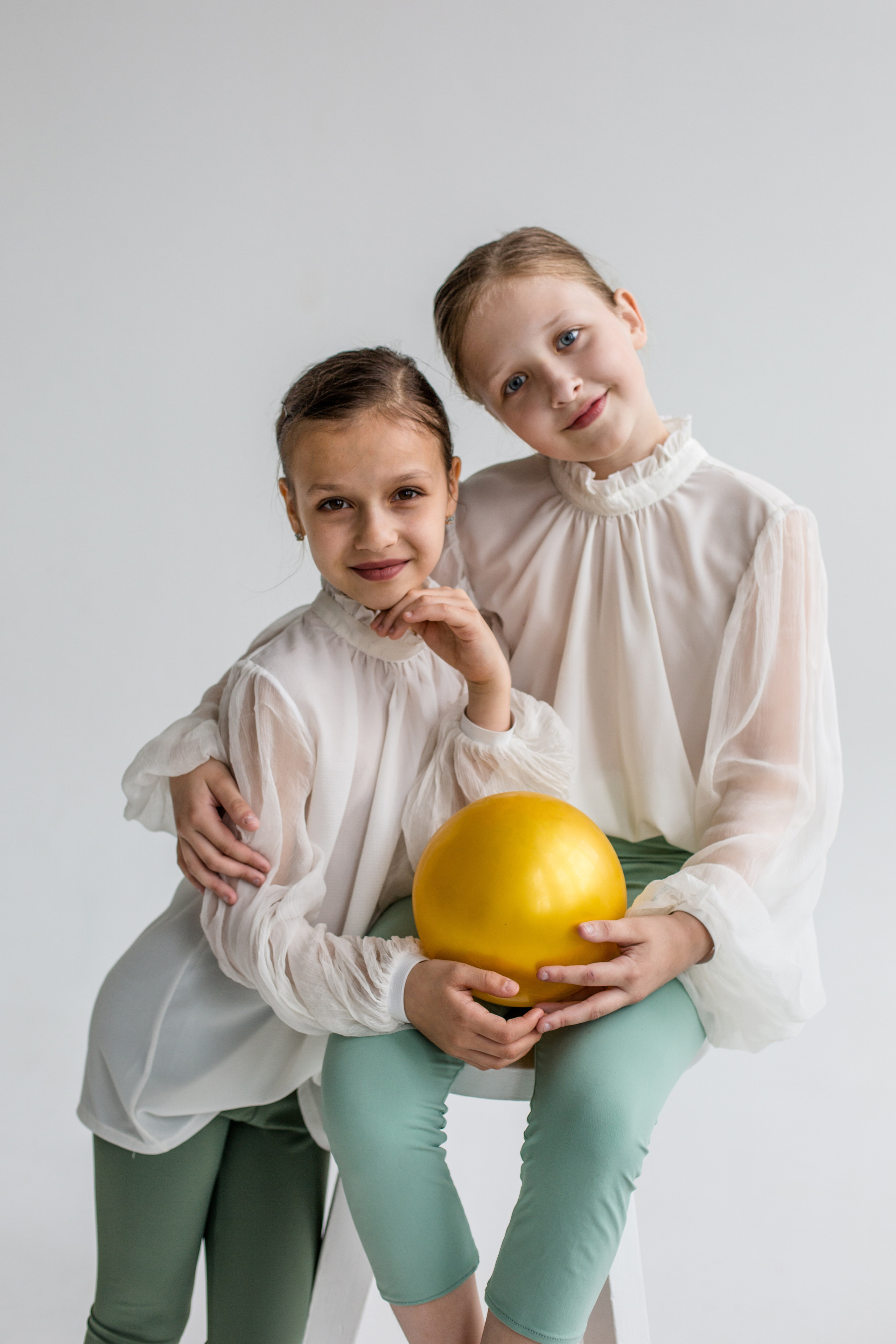 Амелия и Арина. Главная