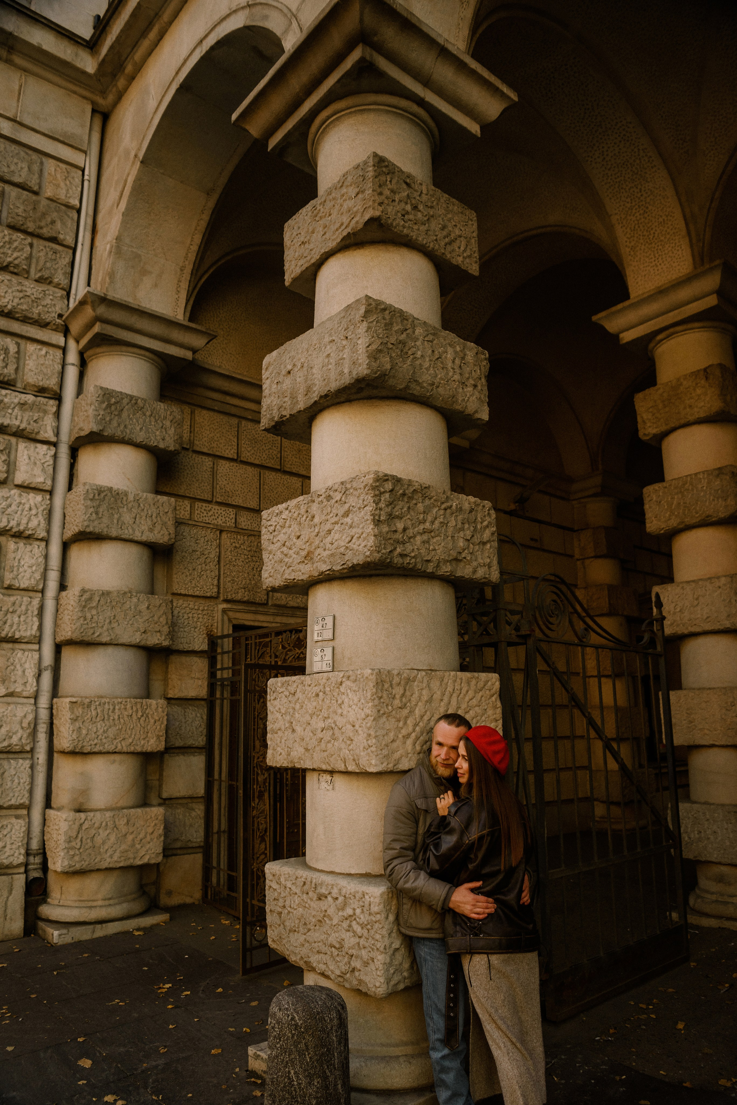 Люба и Коля. Осень на Петроградке. Свадебный фотограф в Санкт-Петербурге София Шубик