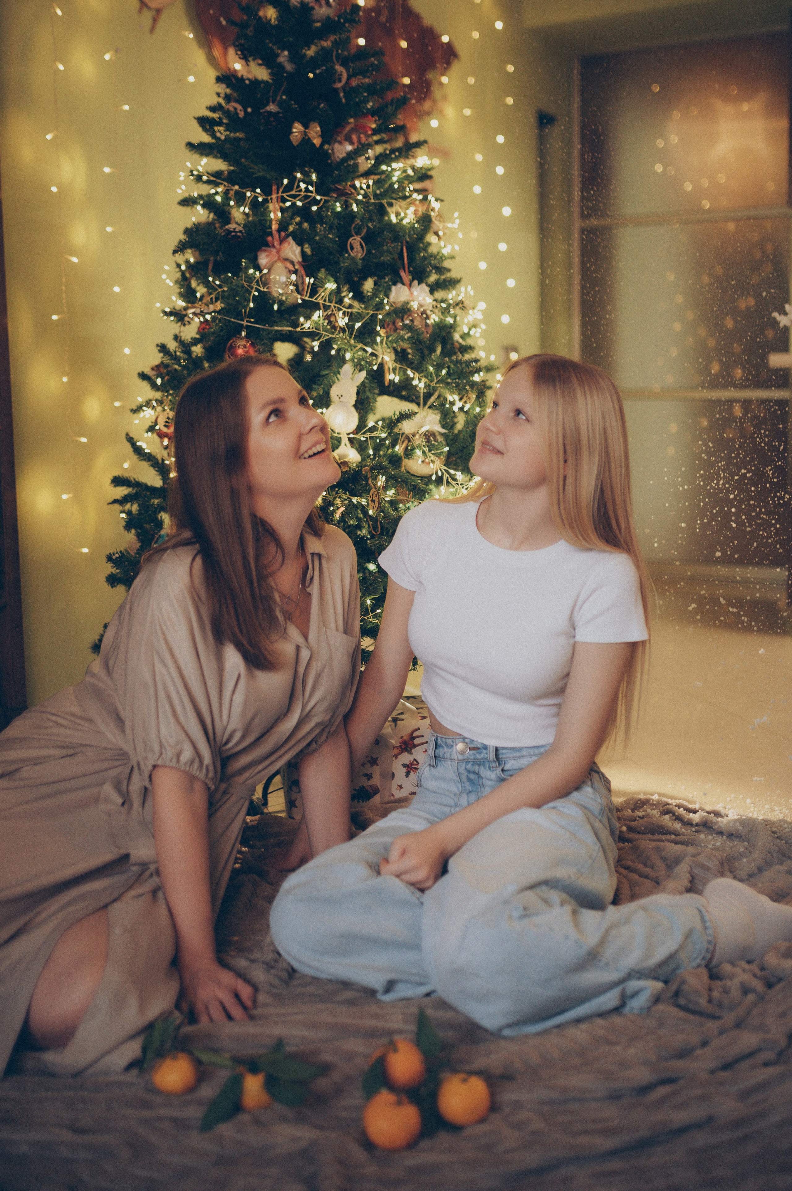 Тася, Соня, Женя и Илья (новогодняя домашняя). Фотограф, г. Лесной Свердловской области