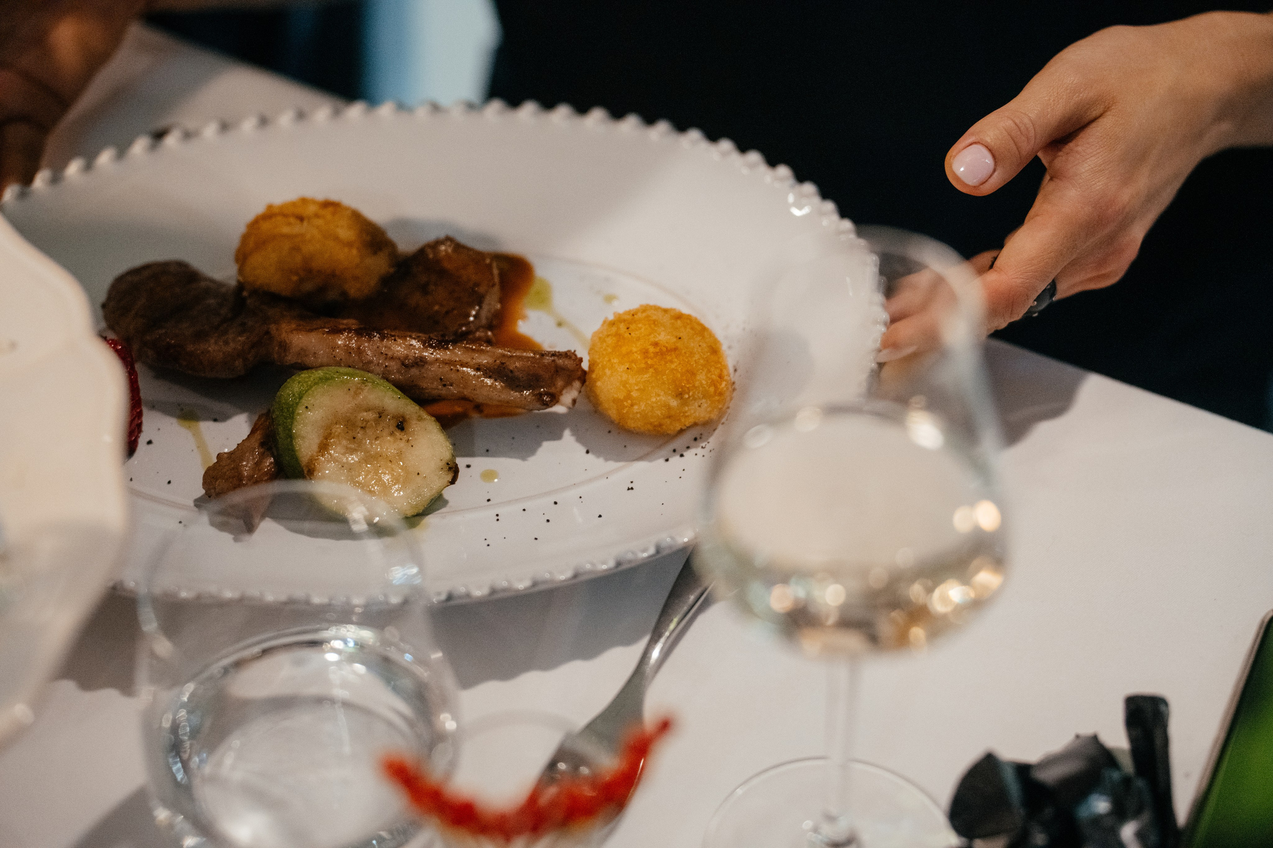 2 апреля (среда). BENUAR Restaurant