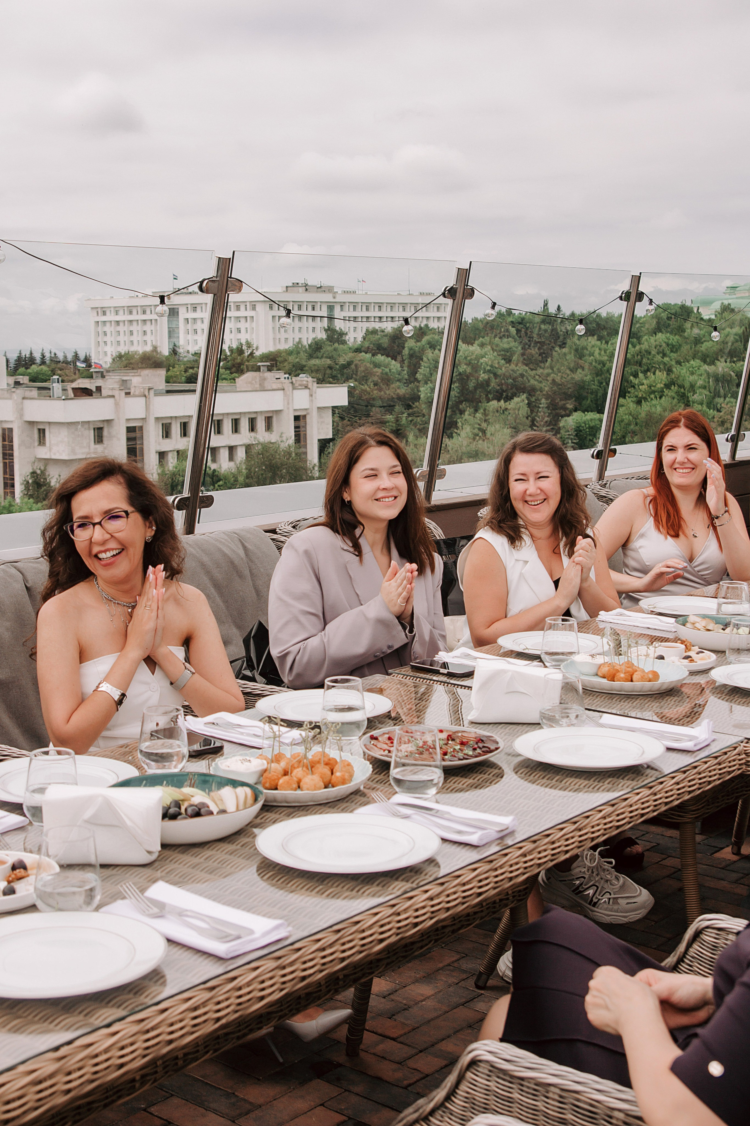 Выпускной института психологии Sargi. Фотограф в Уфе Субботина Виктория | Репортажные, индивидуальные фотосессии