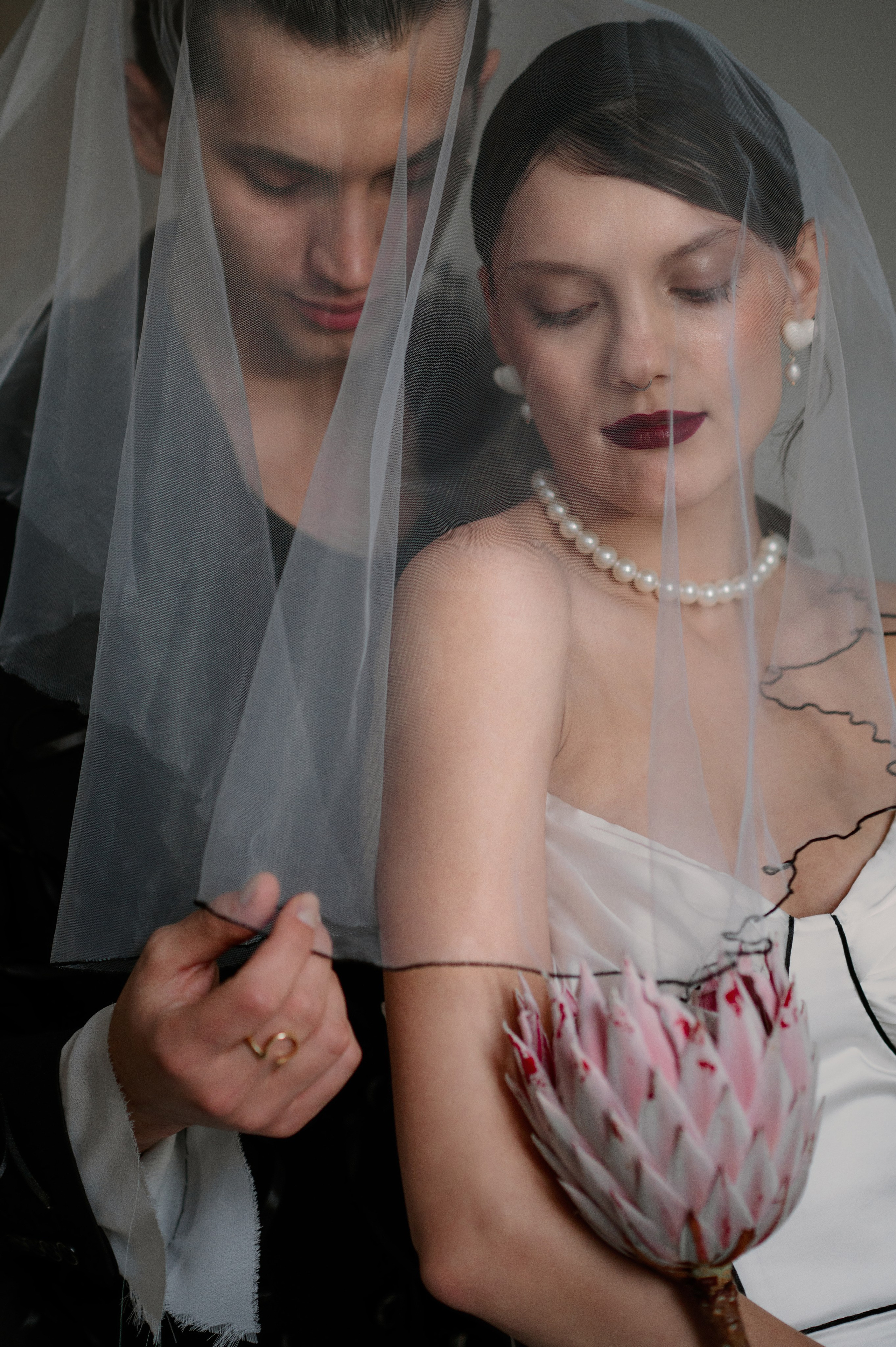 Свадьба в студии: история любви, застывшая на фото. Свадебный фотограф Константинова Елена