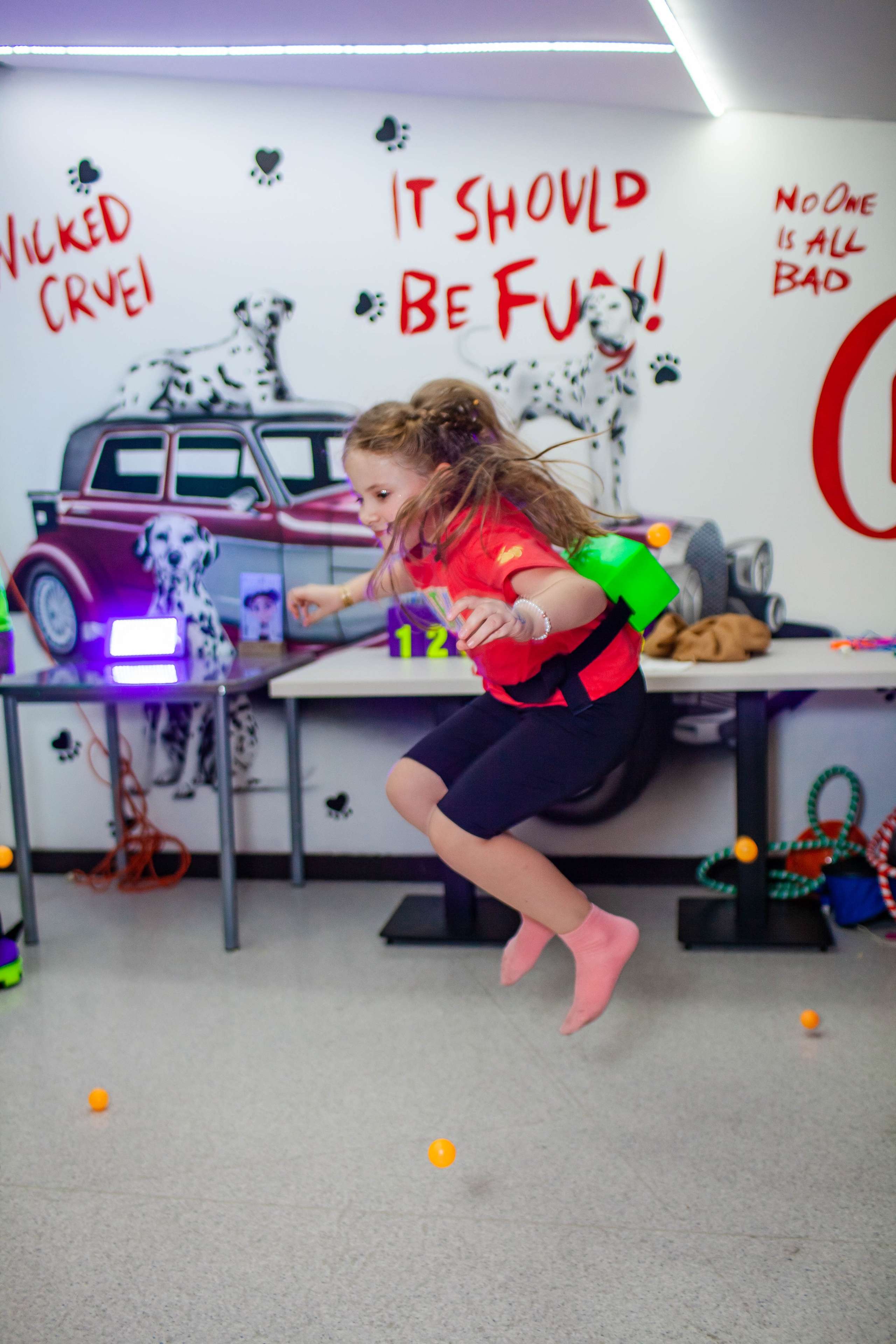 Неон Челендж День рождения Ярослава. Детский и семейный фотограф в Санкт-Петербурге Елизавета Сорокина