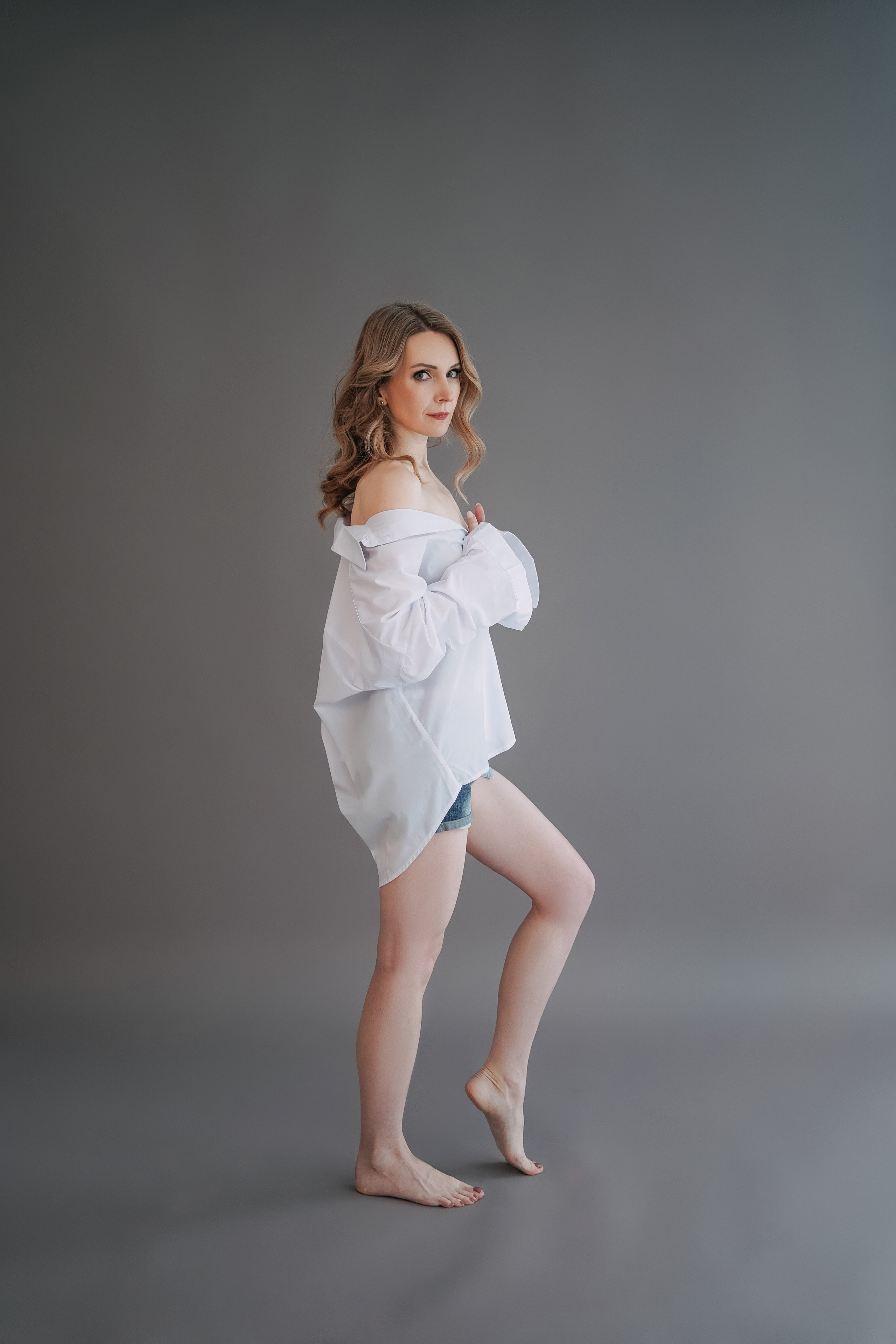 Индивидуальная студийная съемка для Арины. Фотограф в Сочи и Абхазии | Фототуры | September Air