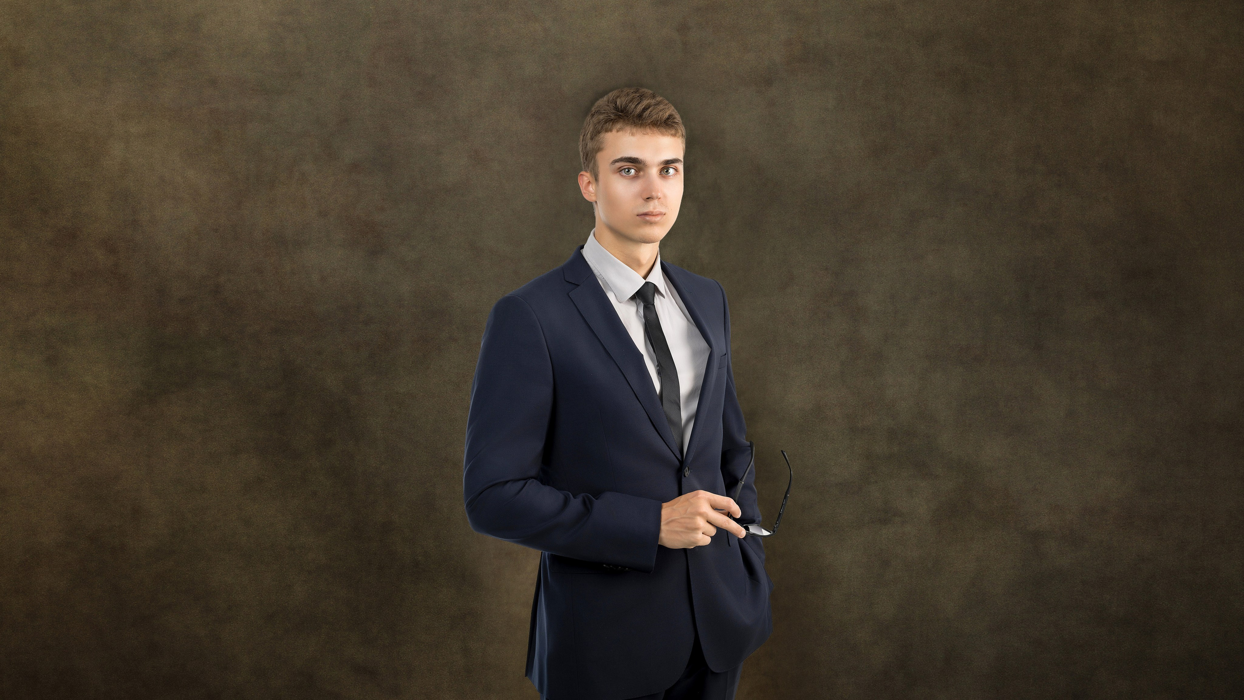 Студийный портрет. Экспресс-портрет, фото для сайтов и соцсетей