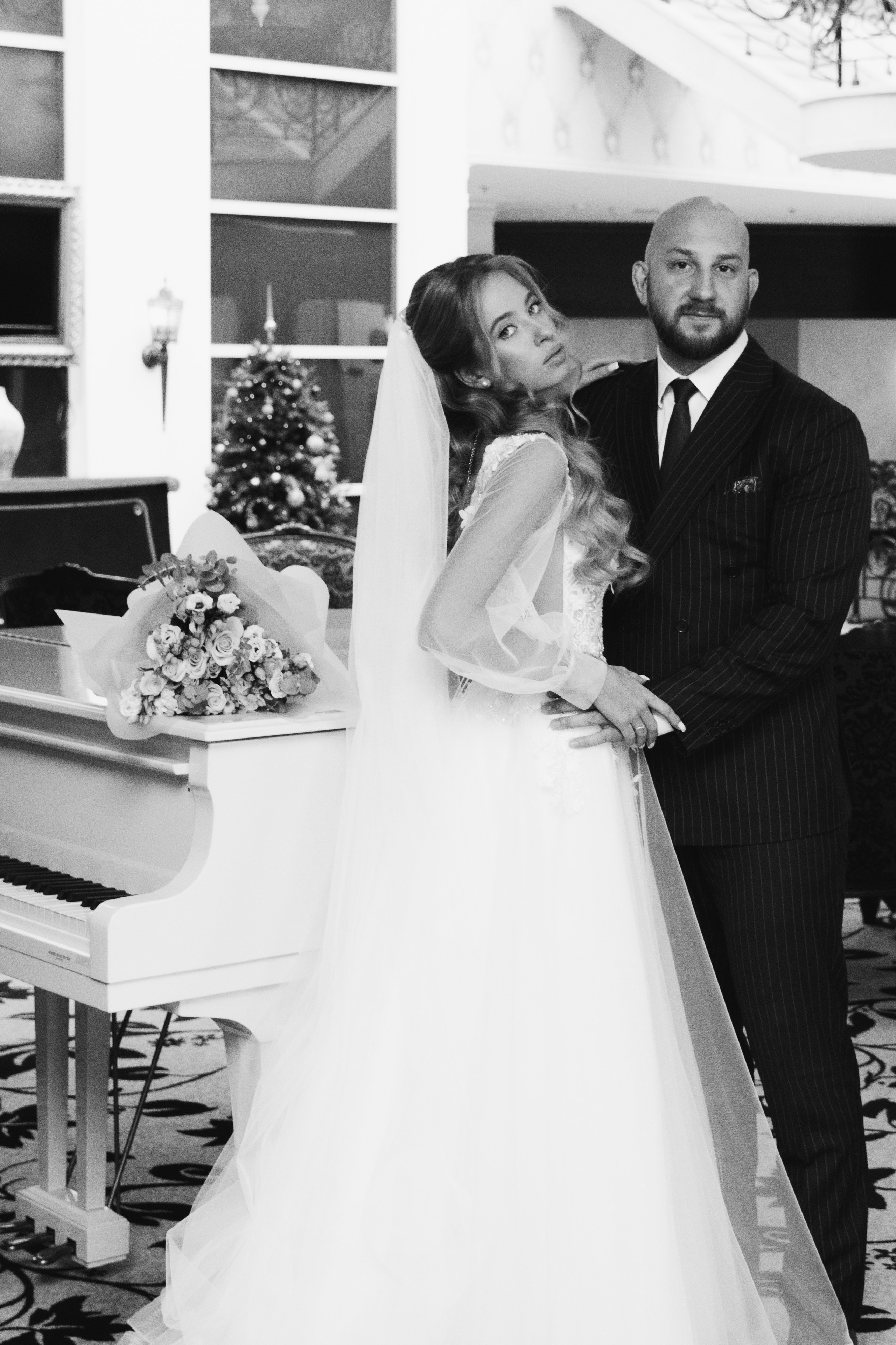 Утро и роспись Виктора и Марии. Ваш фотограф в Одинцовском районе и Москве