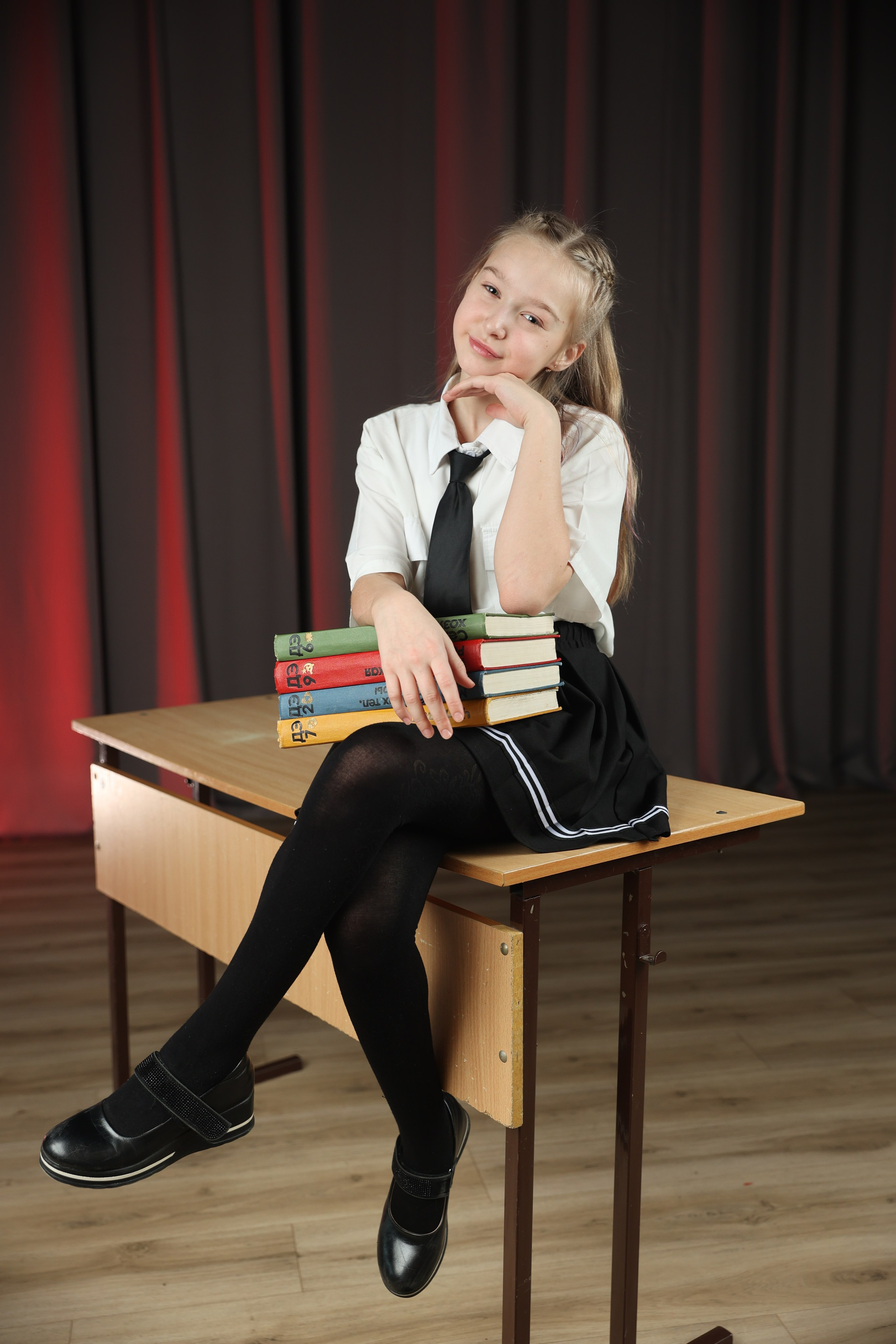 Школьная фотосессия 4 класс. Артём Печерин фотограф в Оленегорске