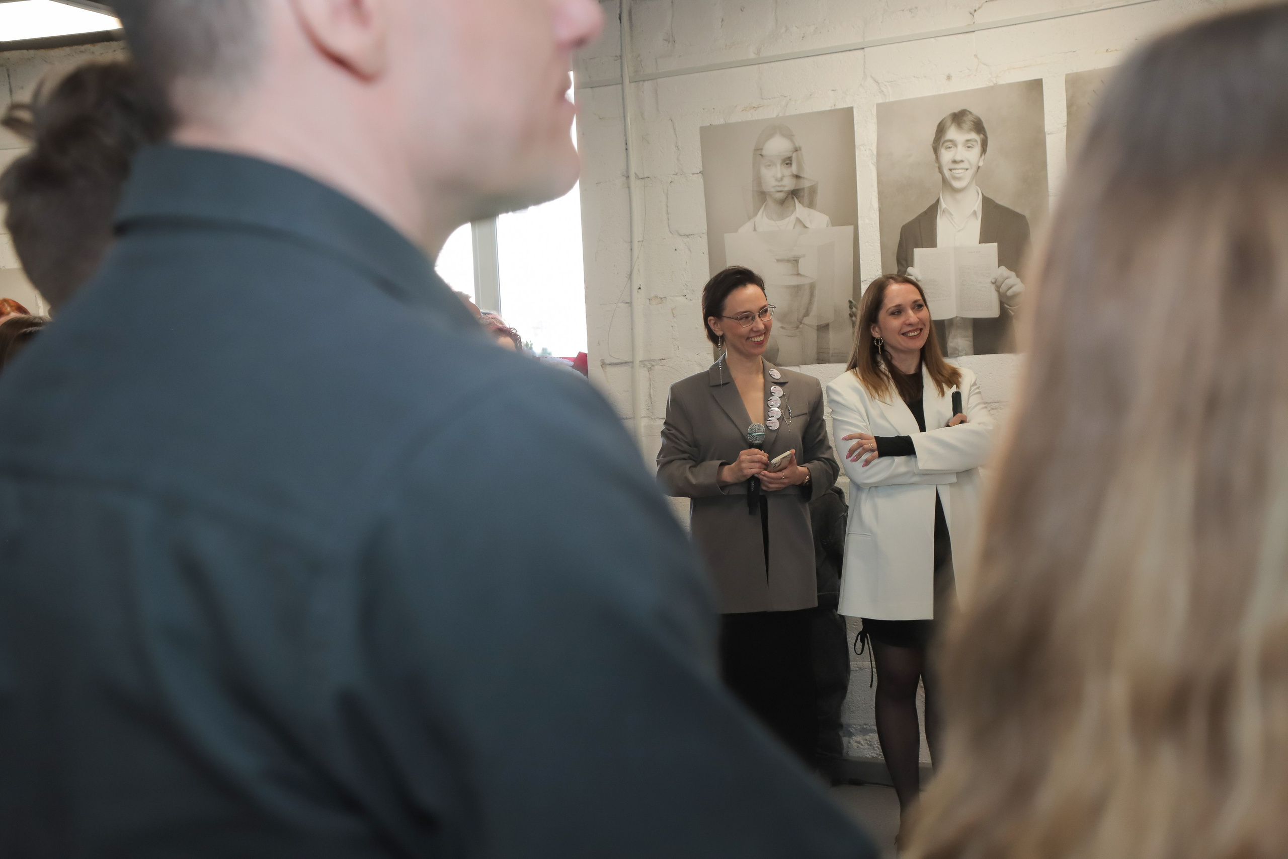 Выставка — проект «Мы начинаем путь!». АРТИКУЛ. Выпускные альбомы Нижний Тагил