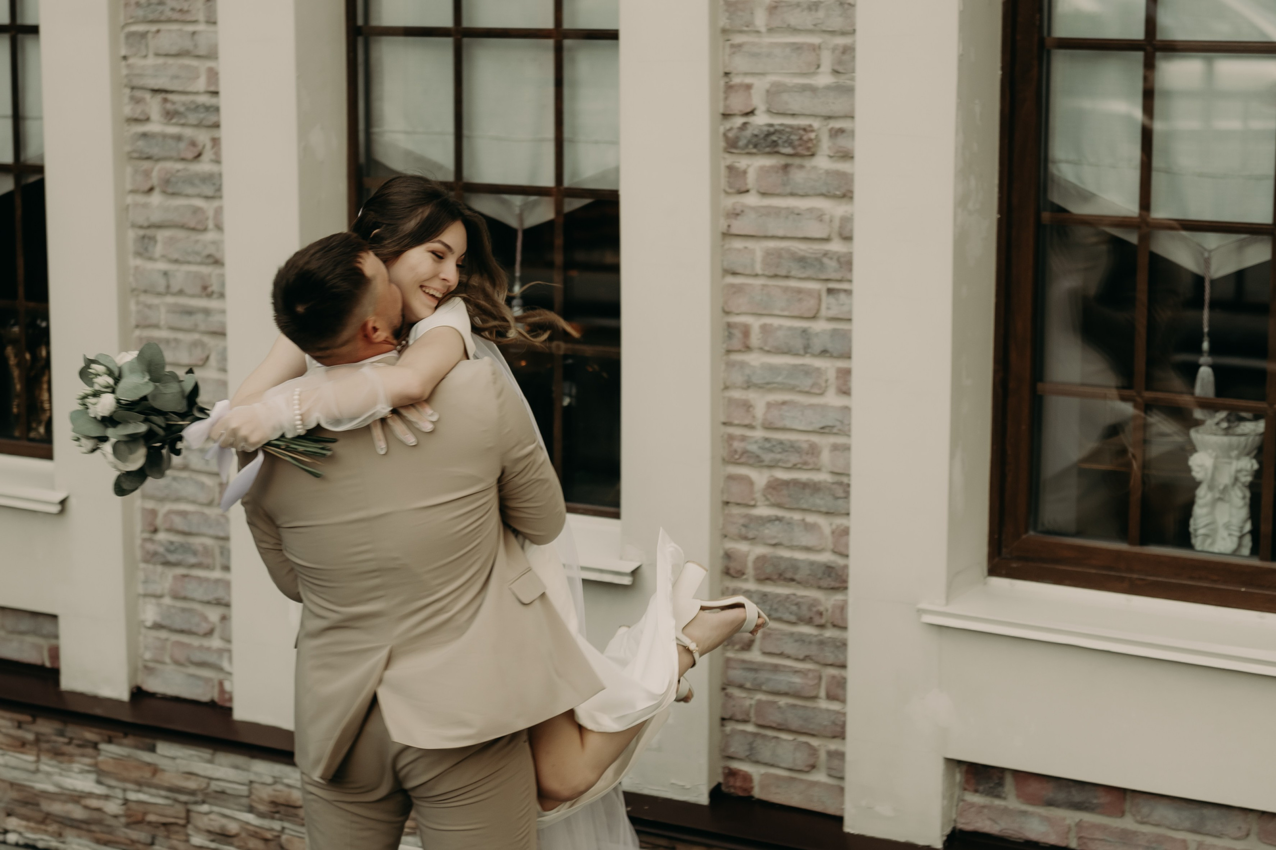 Свадебные фотографии. Фотограф в Барнауле Дарья Бутурлакина. Люби.Цени.Касайся