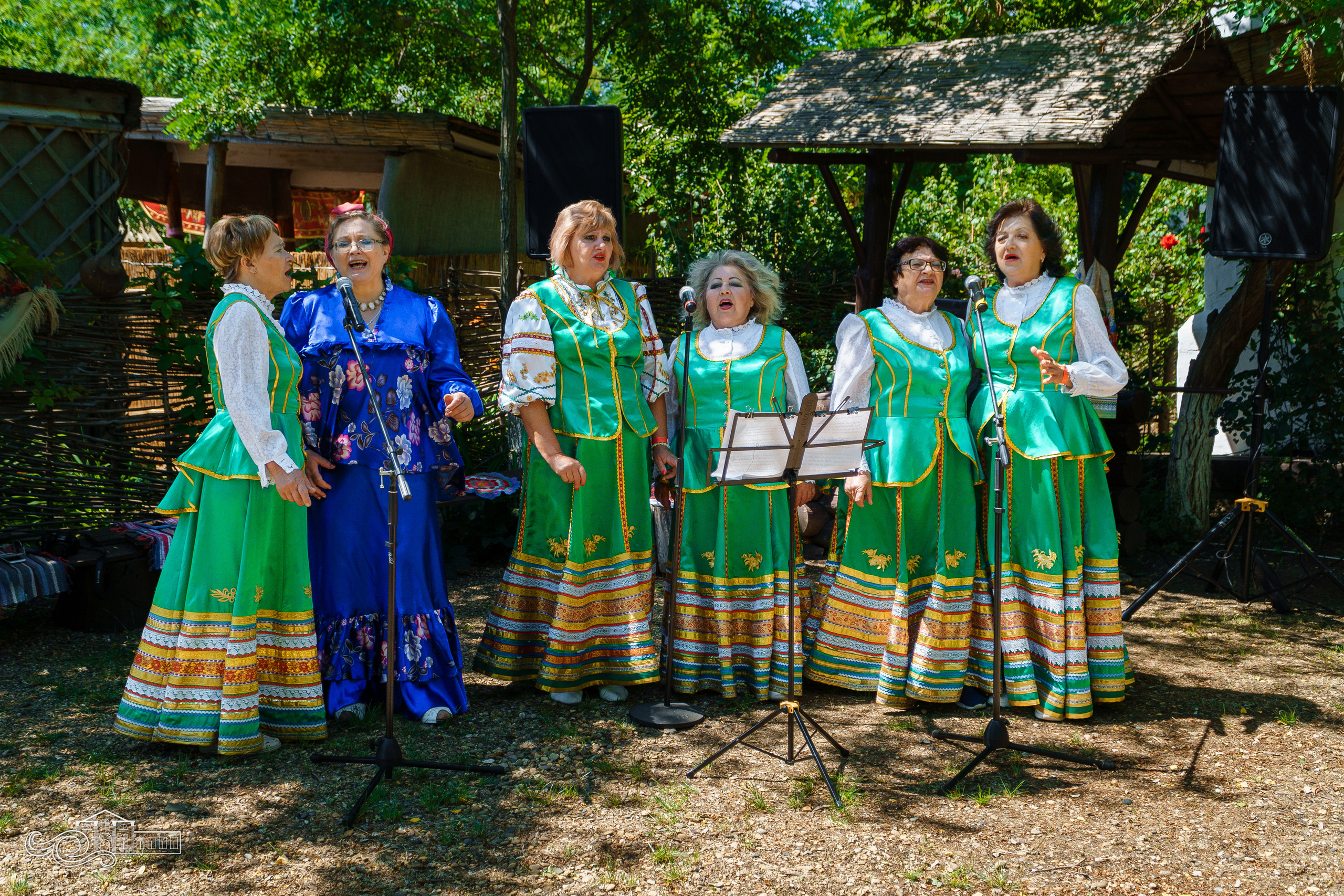 «Кубанская красавица» в Атамани. Новотитаровский Дом культуры