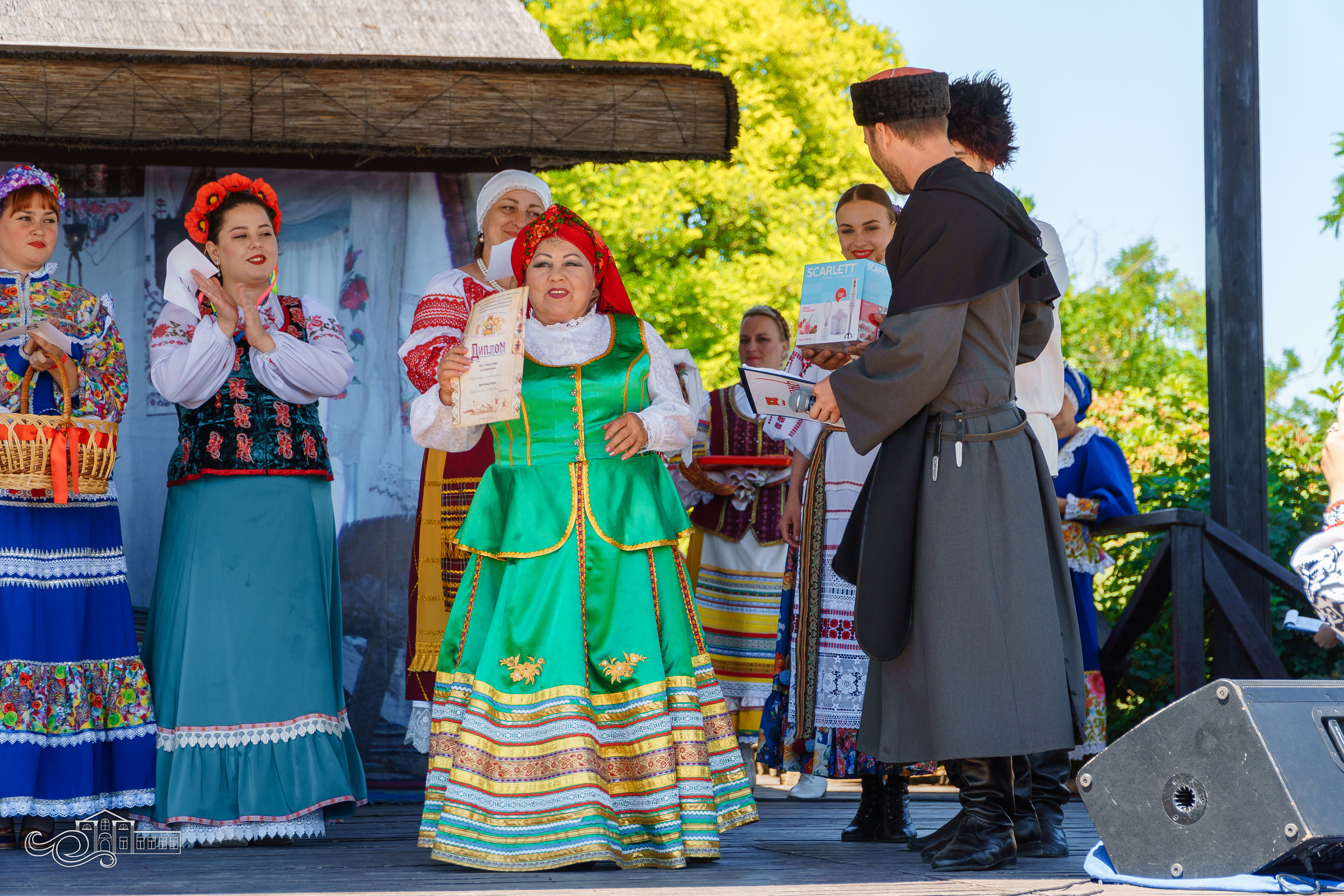 «Кубанская красавица» в Атамани. Новотитаровский Дом культуры