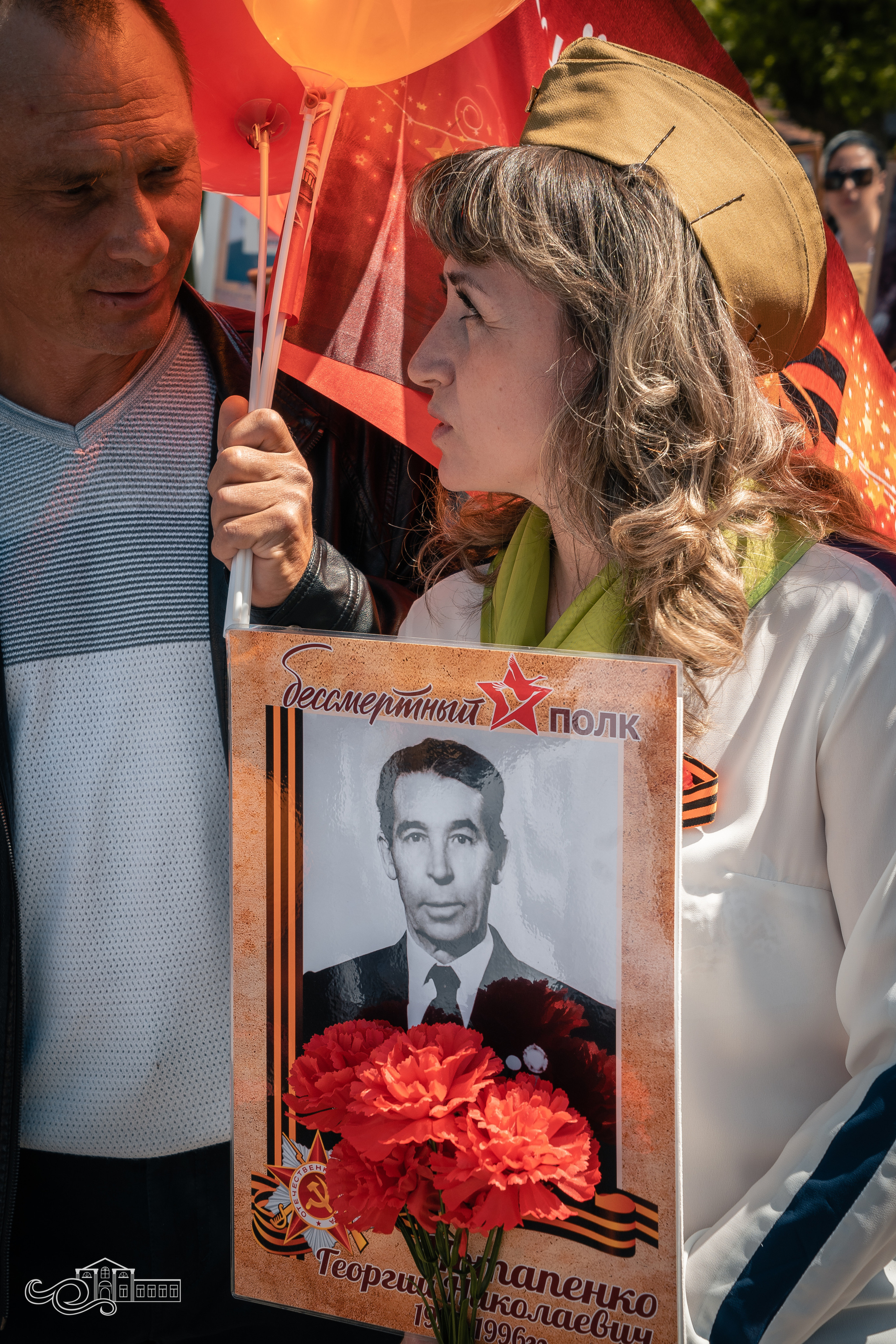 Бессмертный полк в Новотитаровской. Новотитаровский Дом культуры