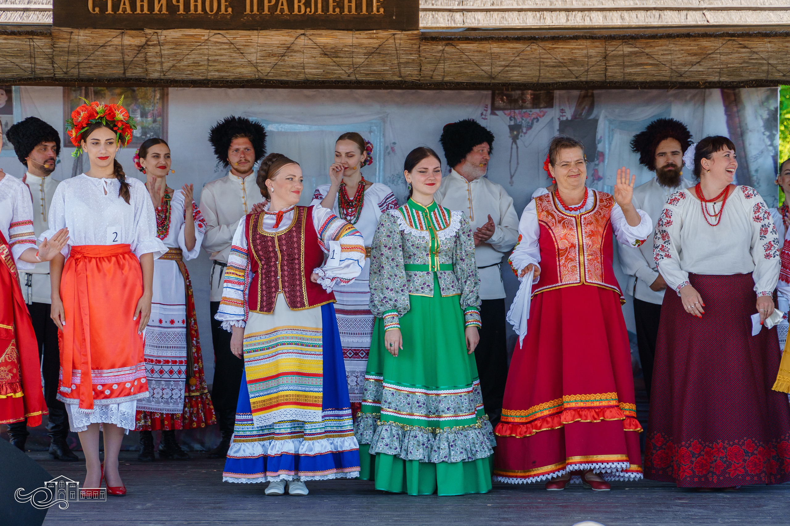 «Кубанская красавица» в Атамани. Новотитаровский Дом культуры