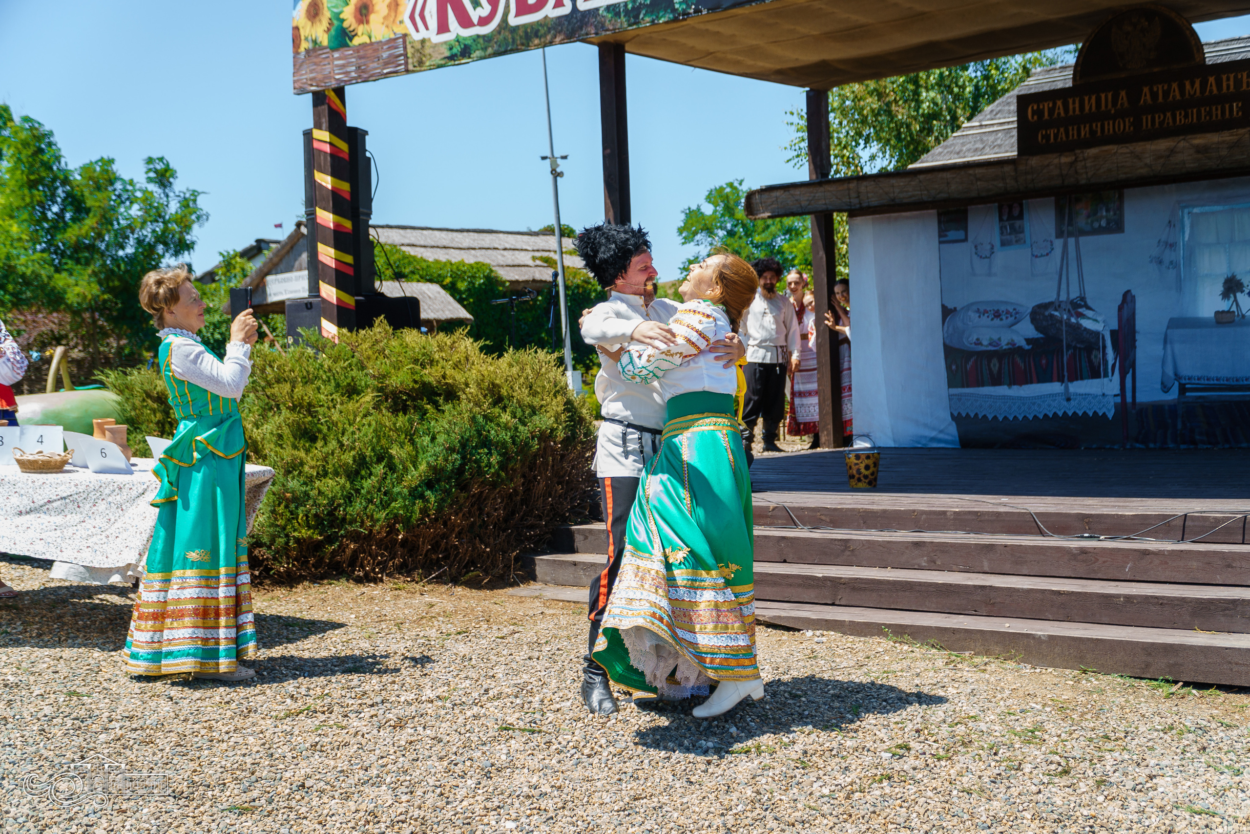 «Кубанская красавица» в Атамани. Новотитаровский Дом культуры