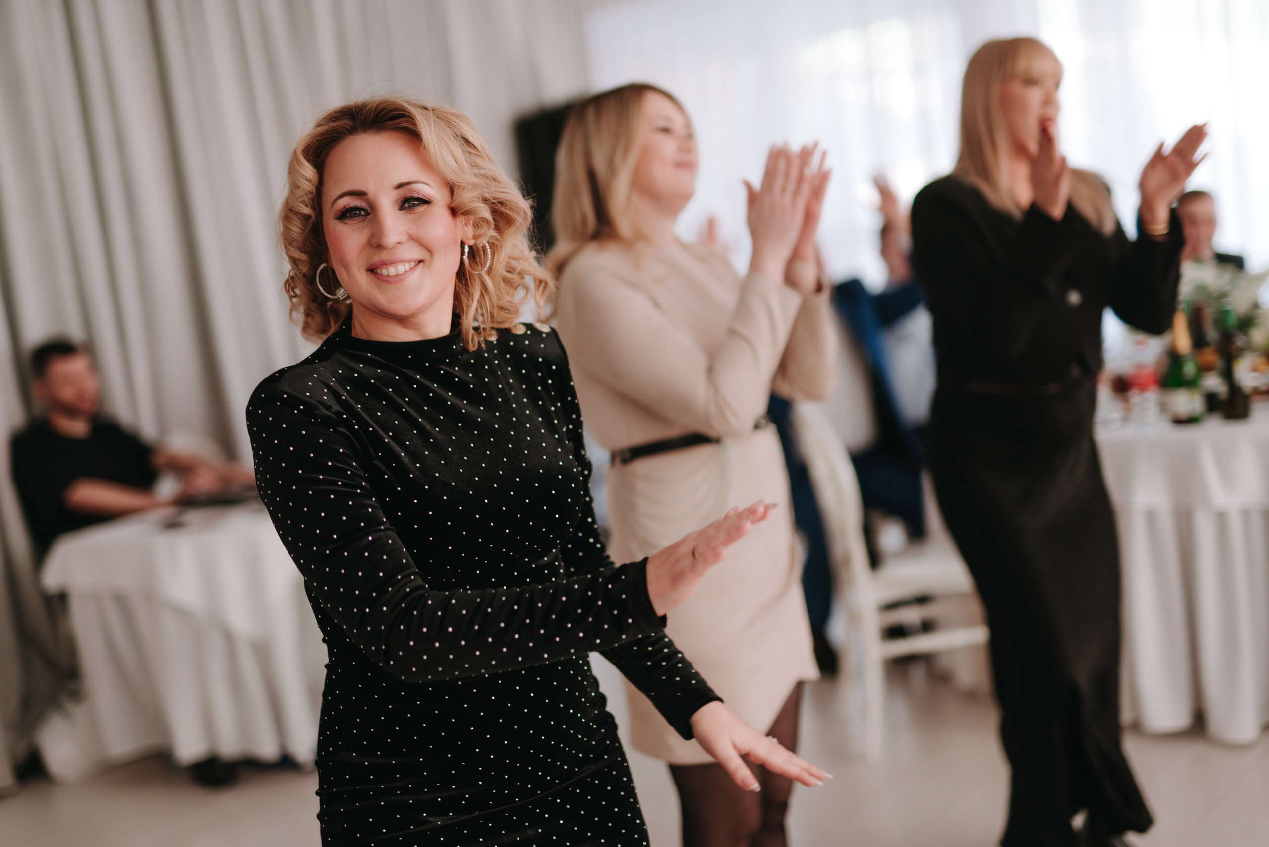 ГРИН ХОЛЛ, ЗАГОРОДНЫЙ КОМПЛЕКС GREEN HALL, БАНКЕТНЫЙ ЗАЛ УФА