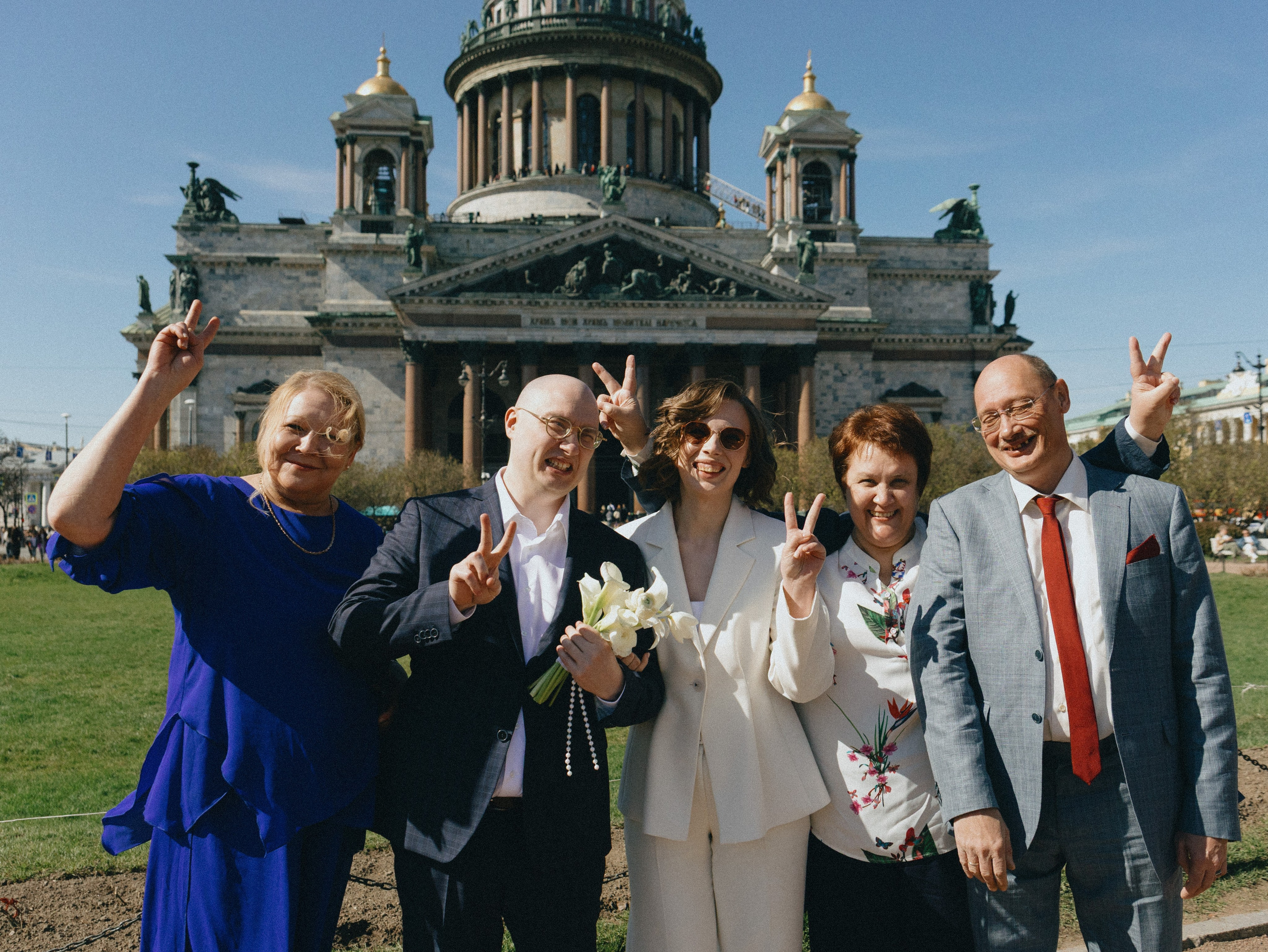 Свадебная фотосессия в Питере из Москвы. Свадебный фотограф СПБ