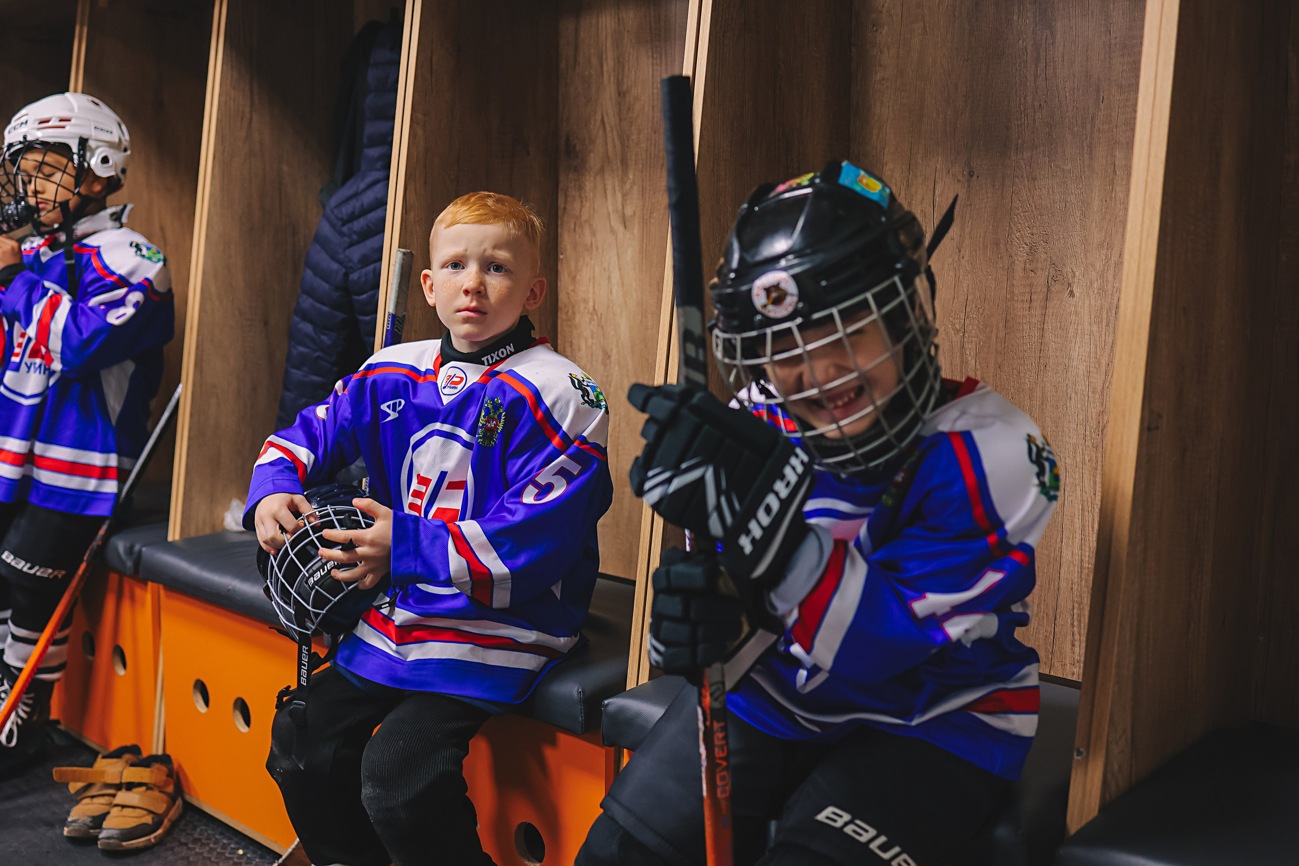 Хоккей тренировка. Семейный фотограф Тюмень, фотограф на роды Салмина Мария