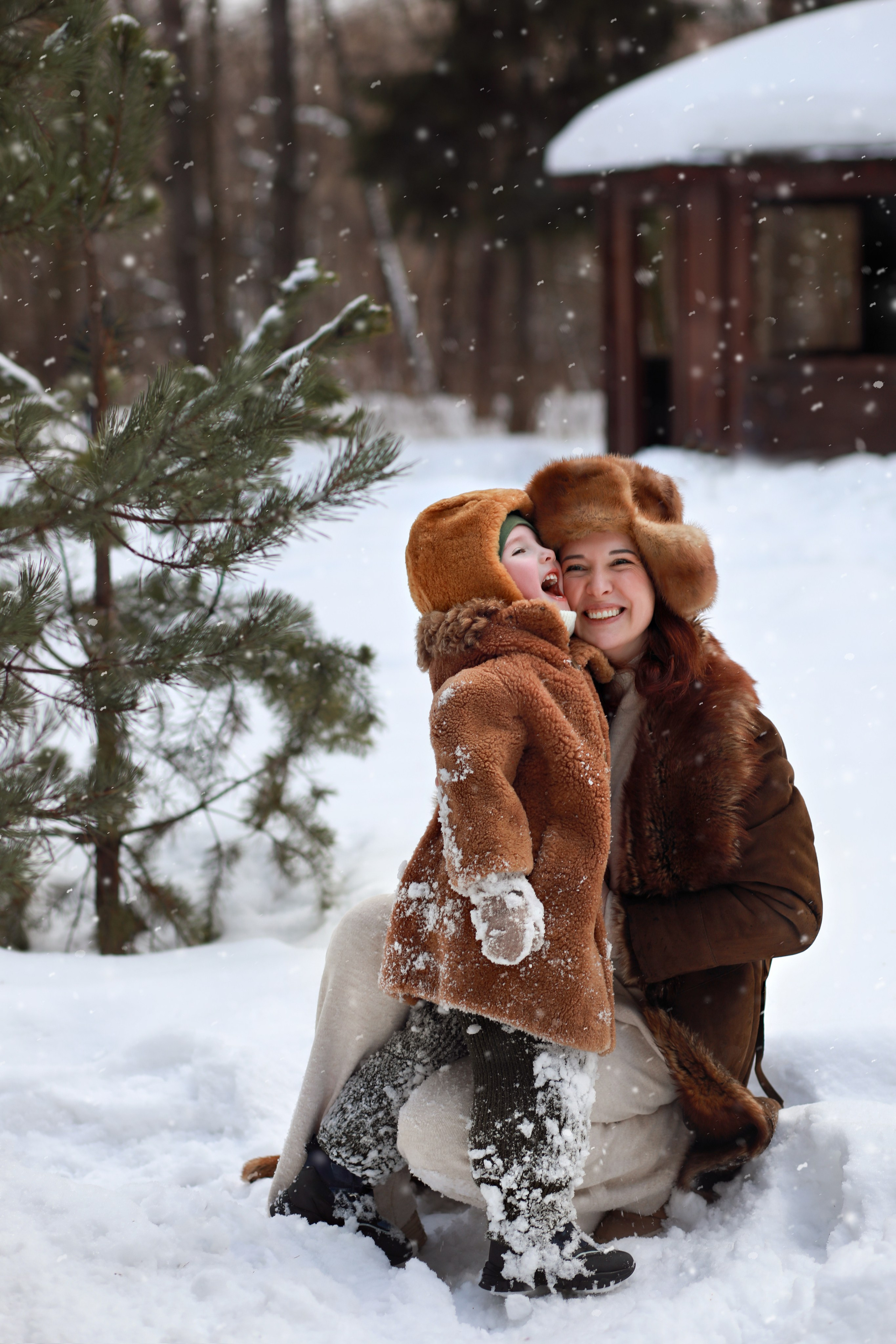 Деревня Бибирево мама и сын. Детский и семейный фотограф г. Москва Оксана Катаджи