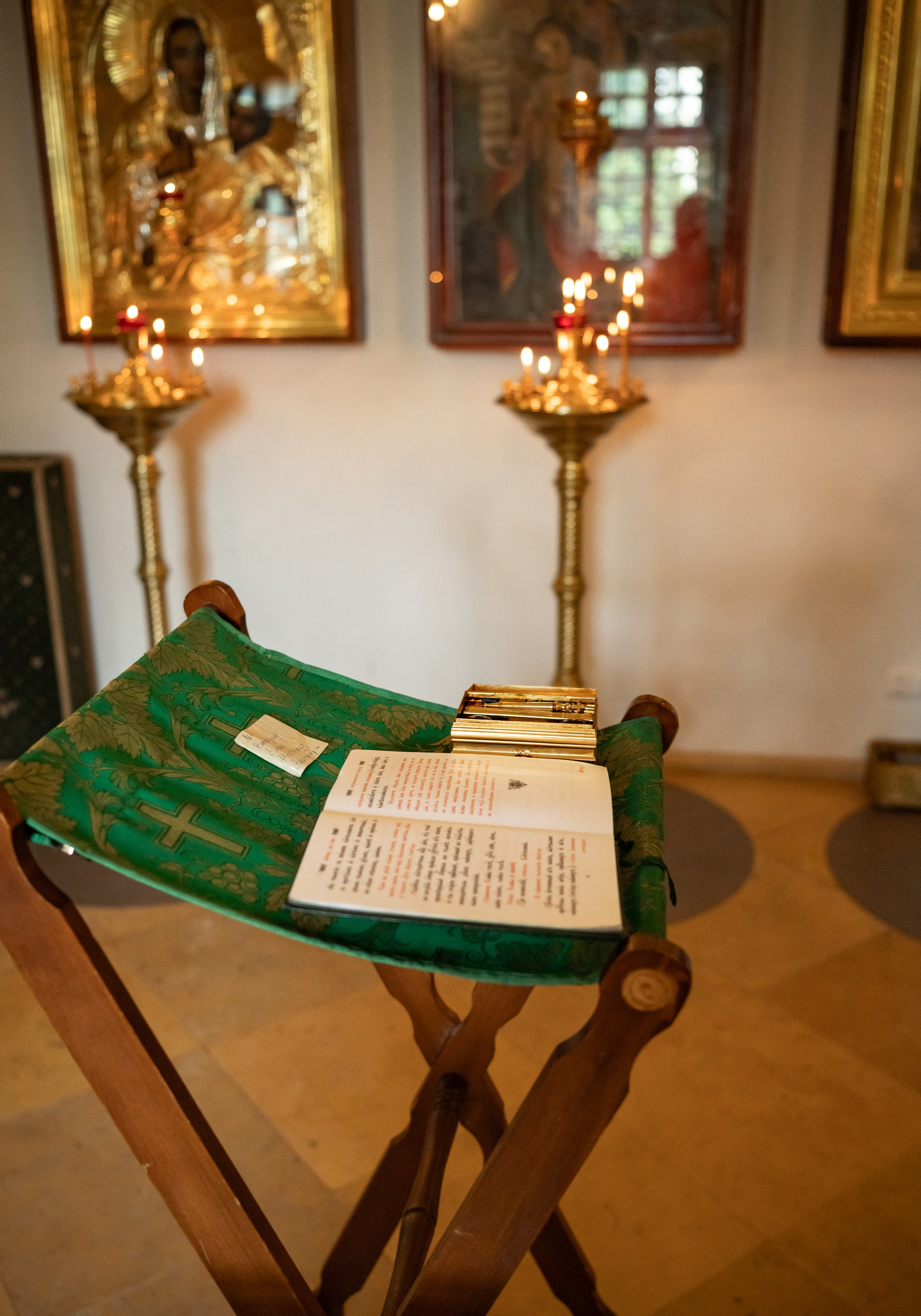 Храм Живоначальной Троицы Патриаршее Подворье. Крещение Льва. Детский и семейный фотограф г. Москва Оксана Катаджи