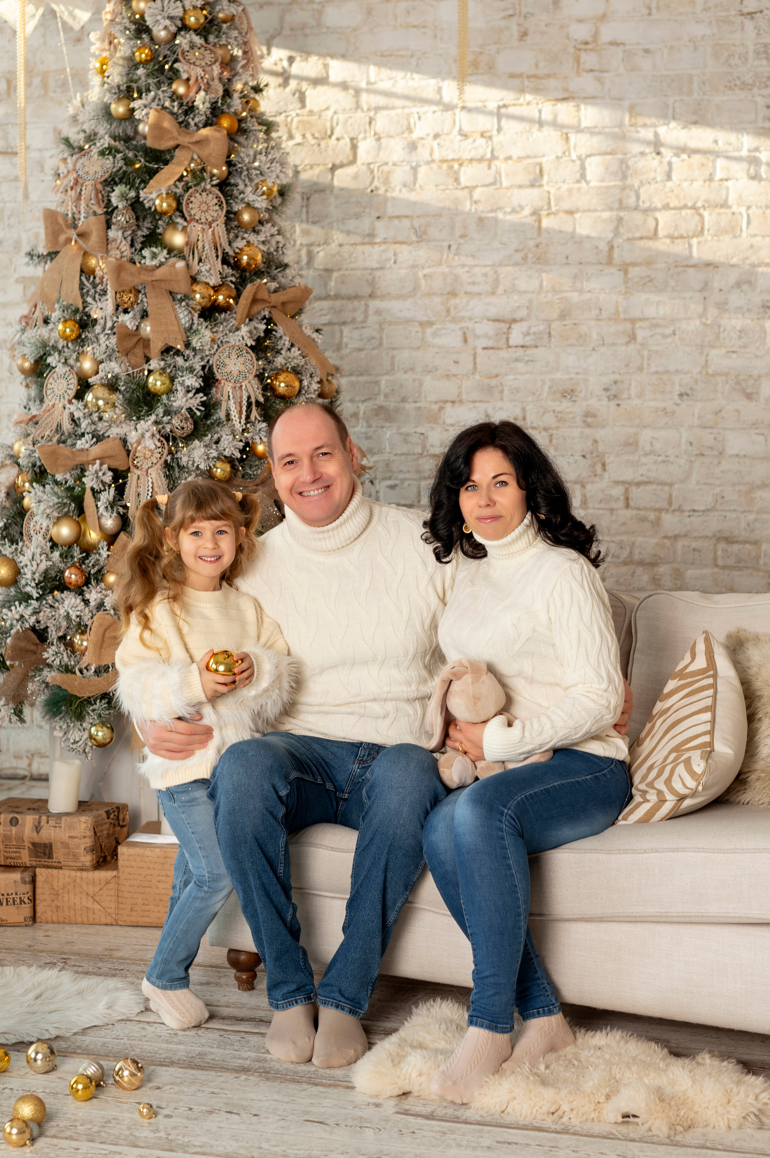 Фотосессия в Cross+Studio зал Люмен. Детский и семейный фотограф г. Москва Оксана Катаджи