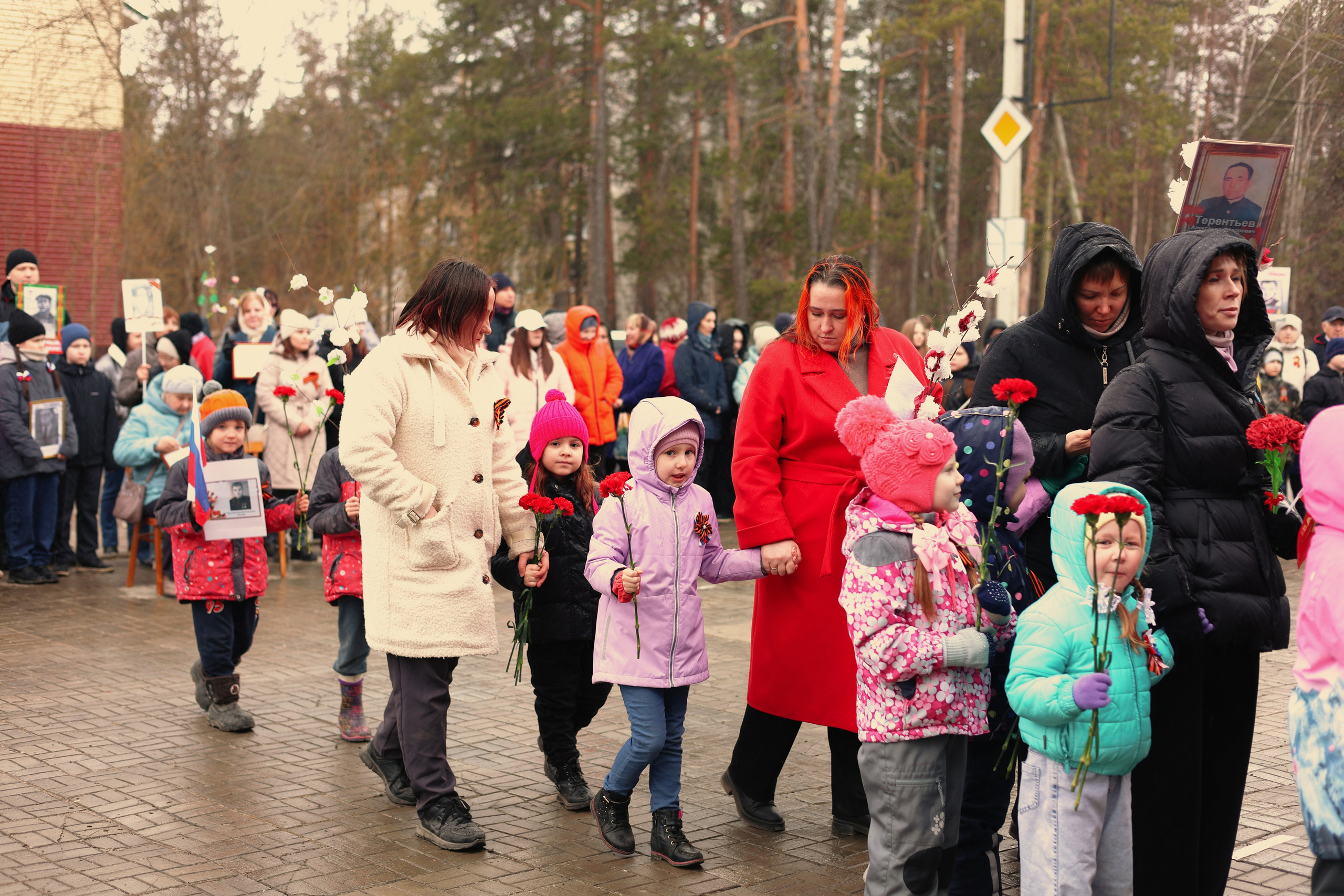 9 мая — «Родной дом». Фотограф в городе Киров Денис Вербин