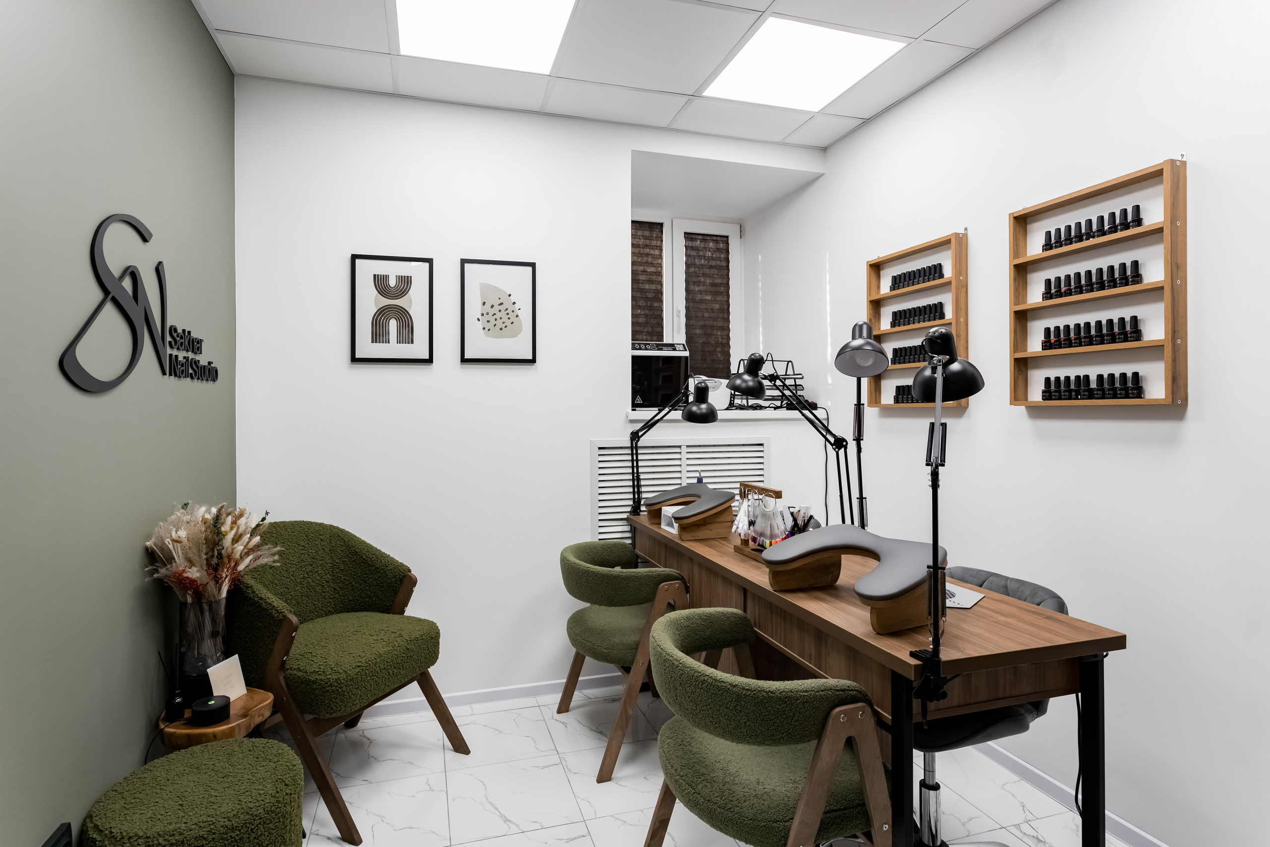 Студия красоты Sakhar Nail Studio. Интерьеры, Контент, Портреты | Фотограф в Москве Дани Терно