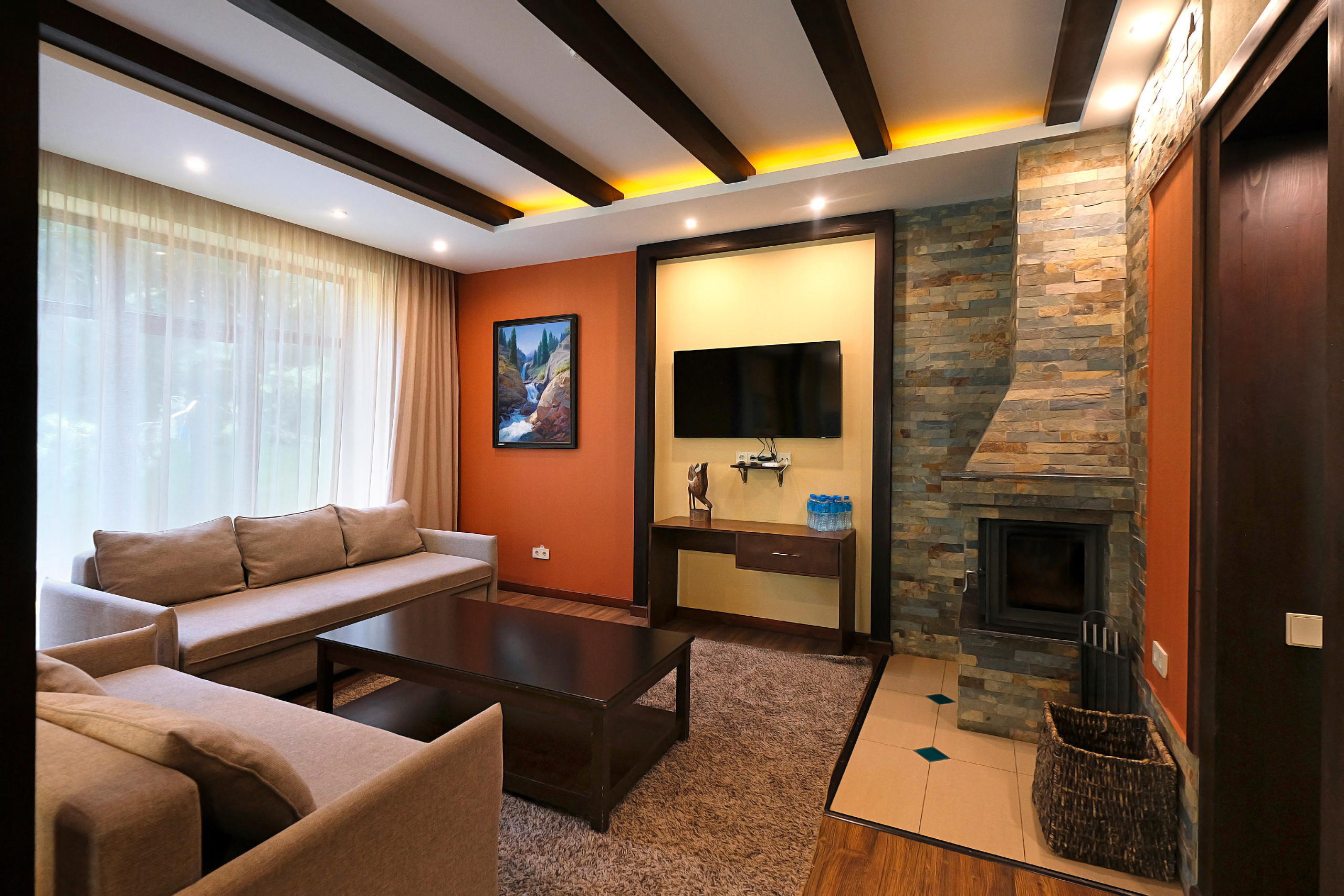 Интерьеры и Экстерьеры. Портреты и репортажные съемки с душой: ваш уникальный момент в объективе Руфата, профессионального фотографа Алматы