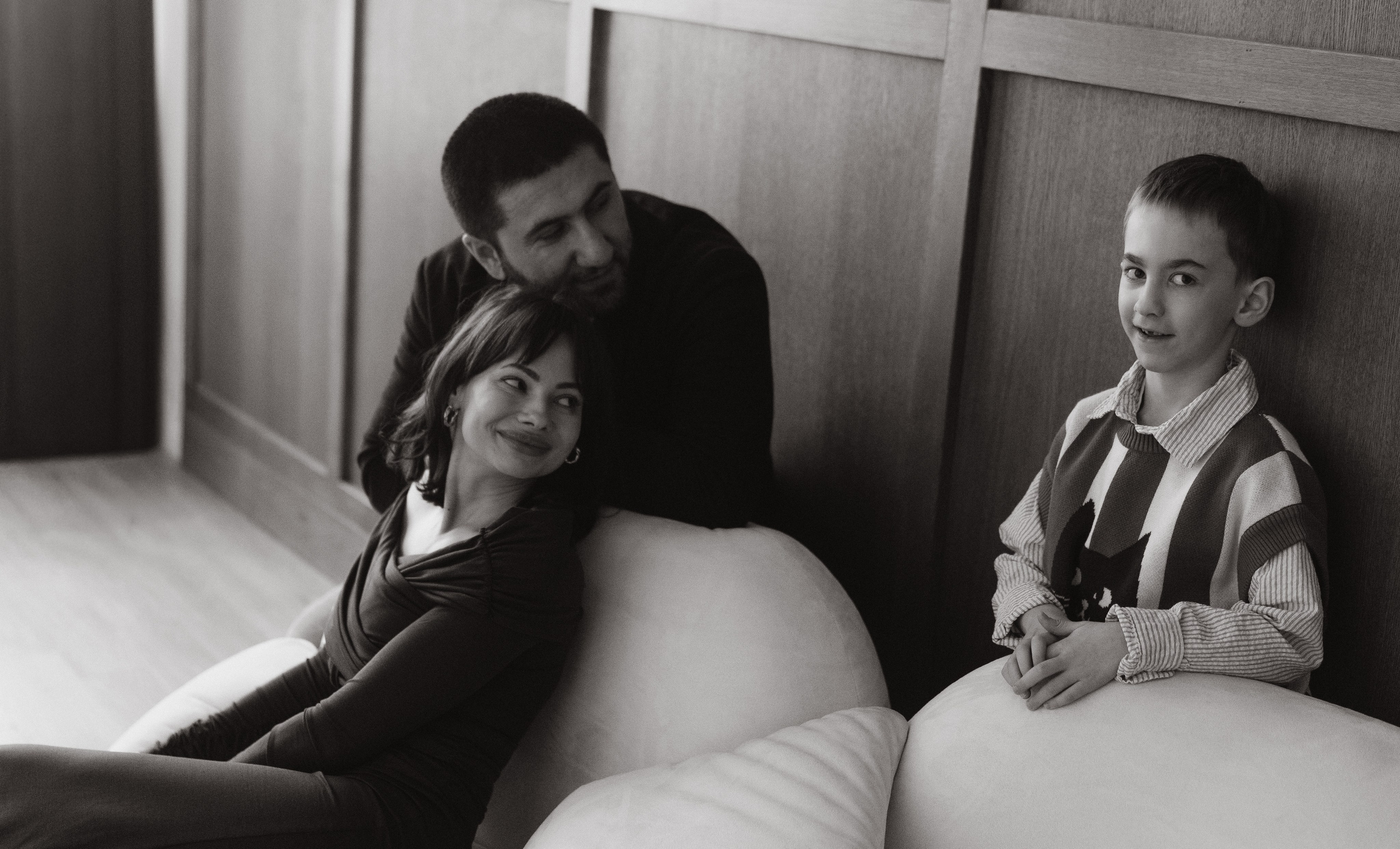 Студийная семейная фотосессия. Семейный, ньюборн фотограф, фотограф на роды в Москве, Виктория Тюльдюкова