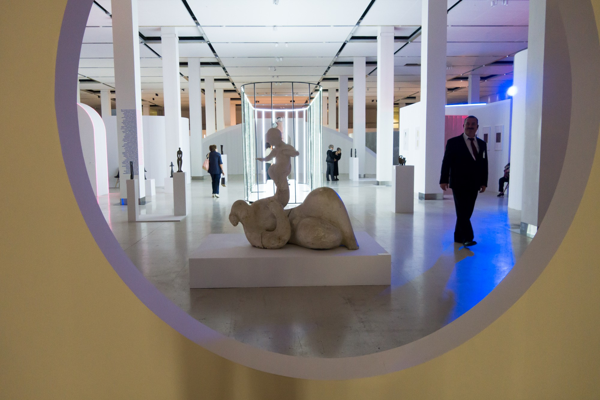 Выставка В. Сидура в Манеже, г. Москва. Фотограф Алексей Скоробогатько