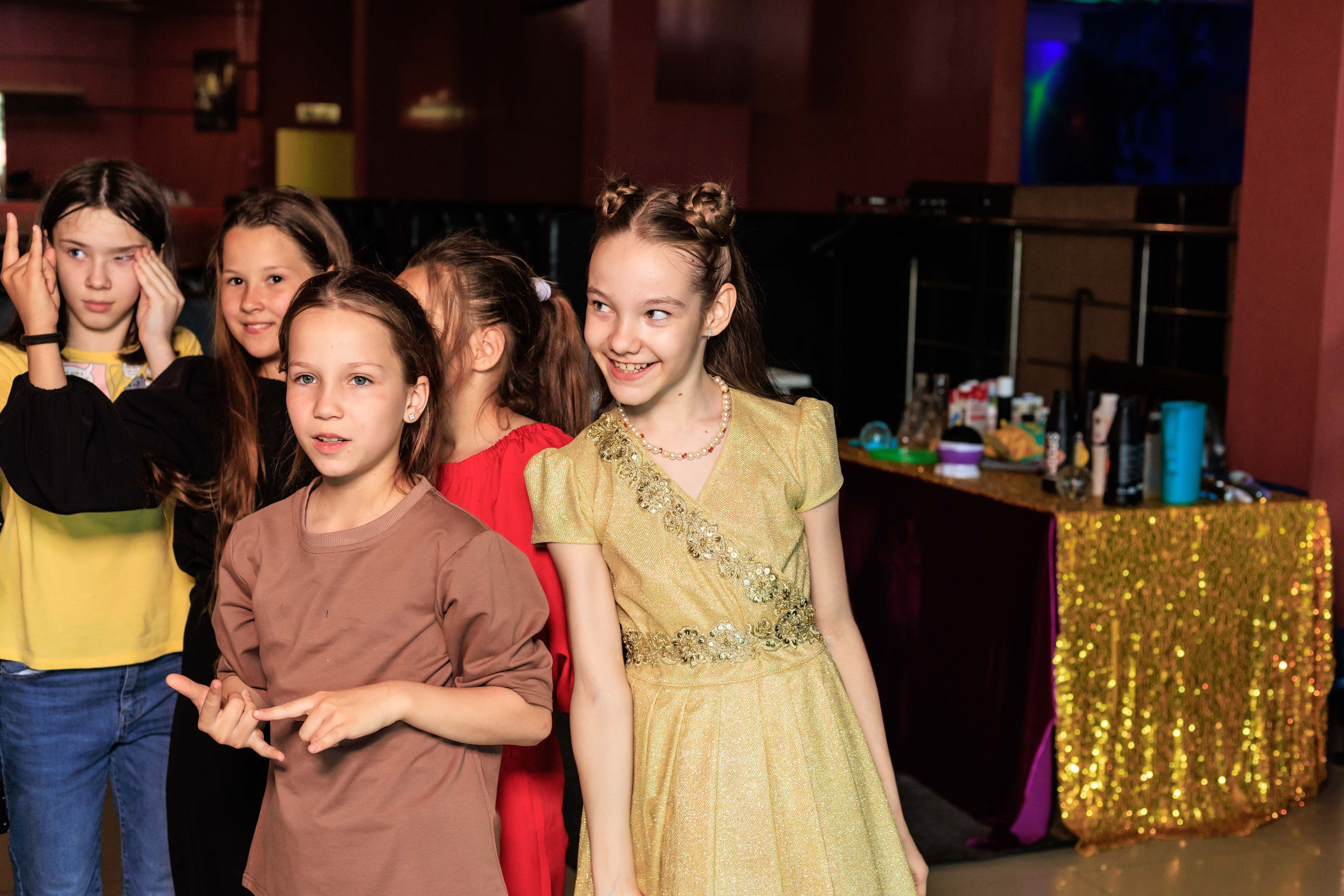 Выпускной 4 класс. Фотограф в Москве Дмитрий Емельянов