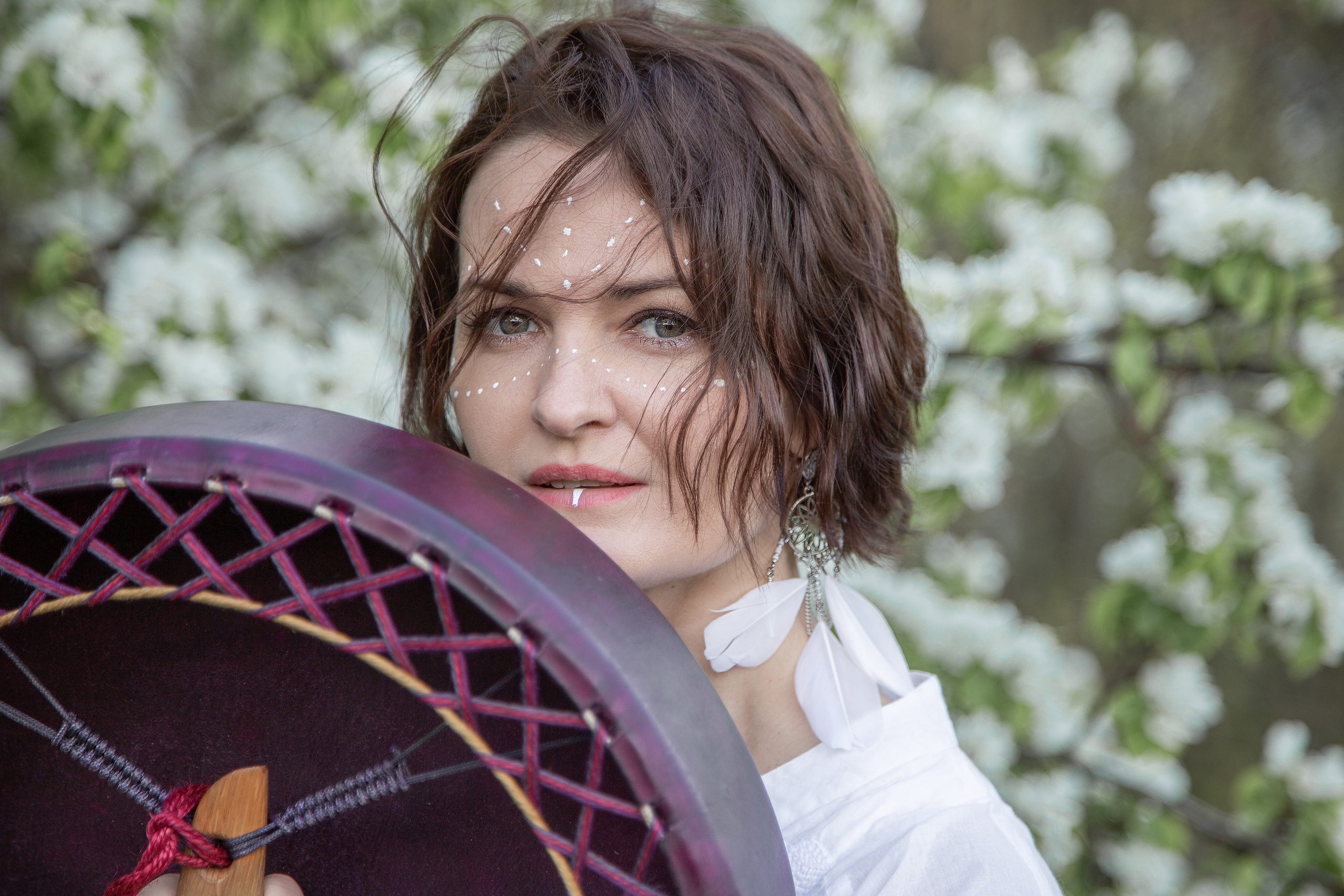 Фотосессия весной шаманский мэйк
