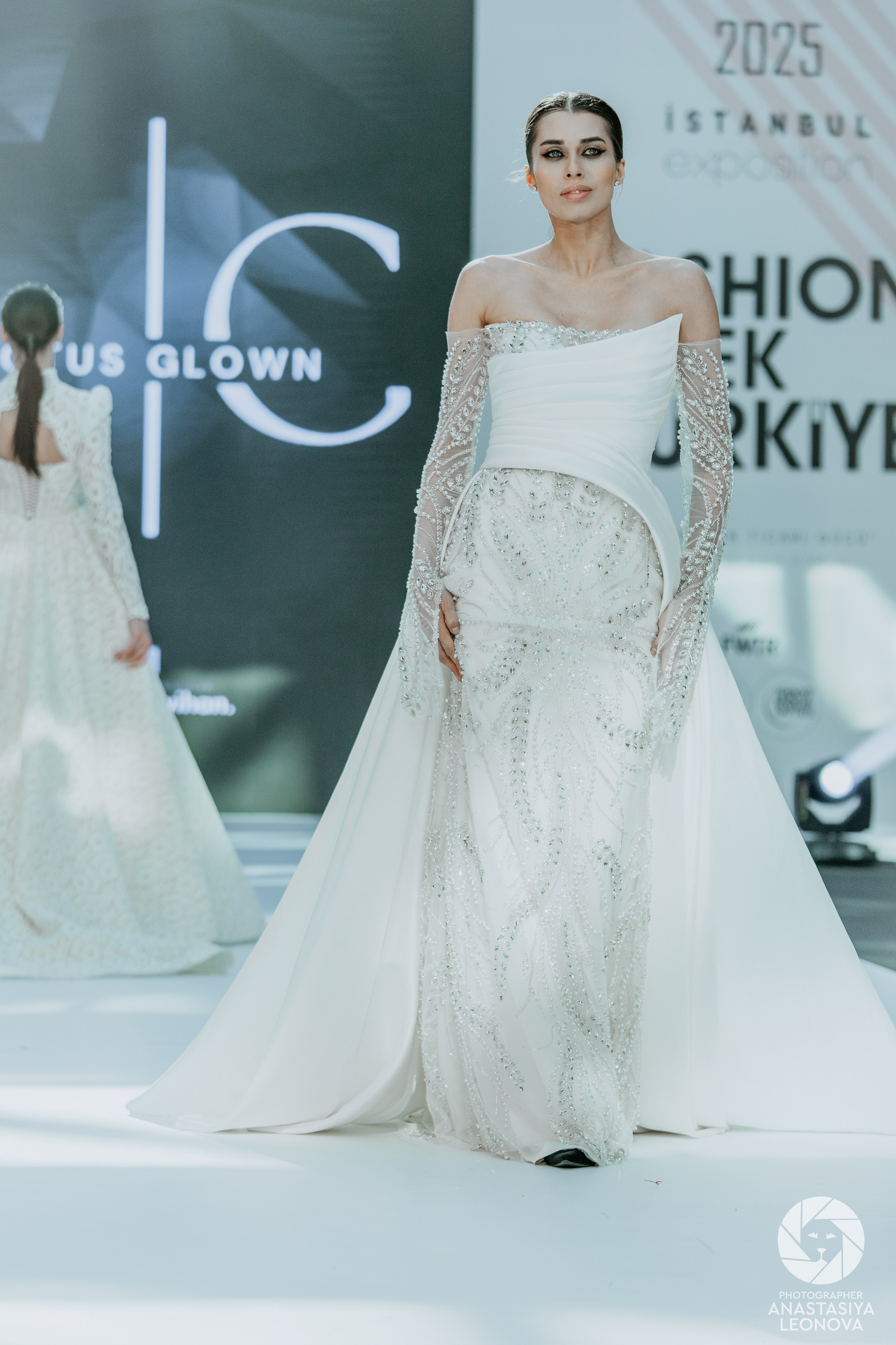 Fashion Week Türkiye [spring, 2025]. Anastasia Leonowa