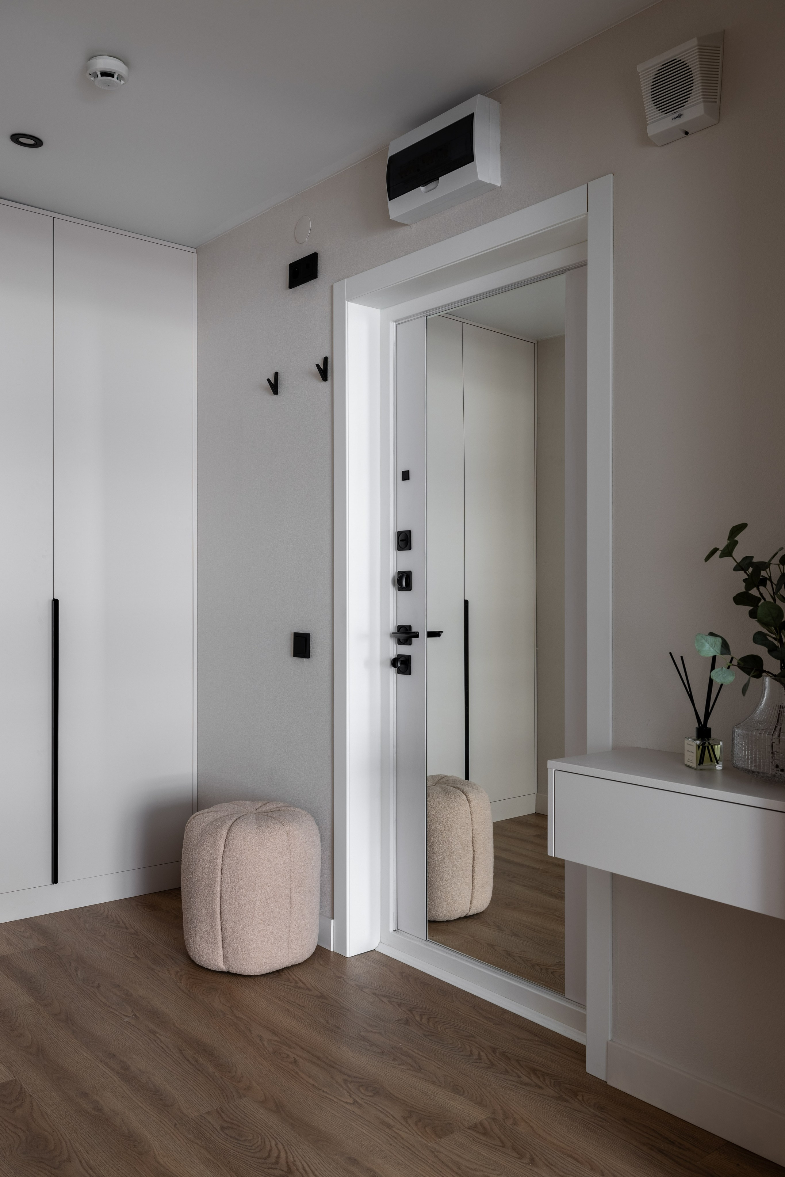 Строгая евро2 в ЖК «Матвеевский парк». Veselinskiy| Интерьерный фотограф | Москва