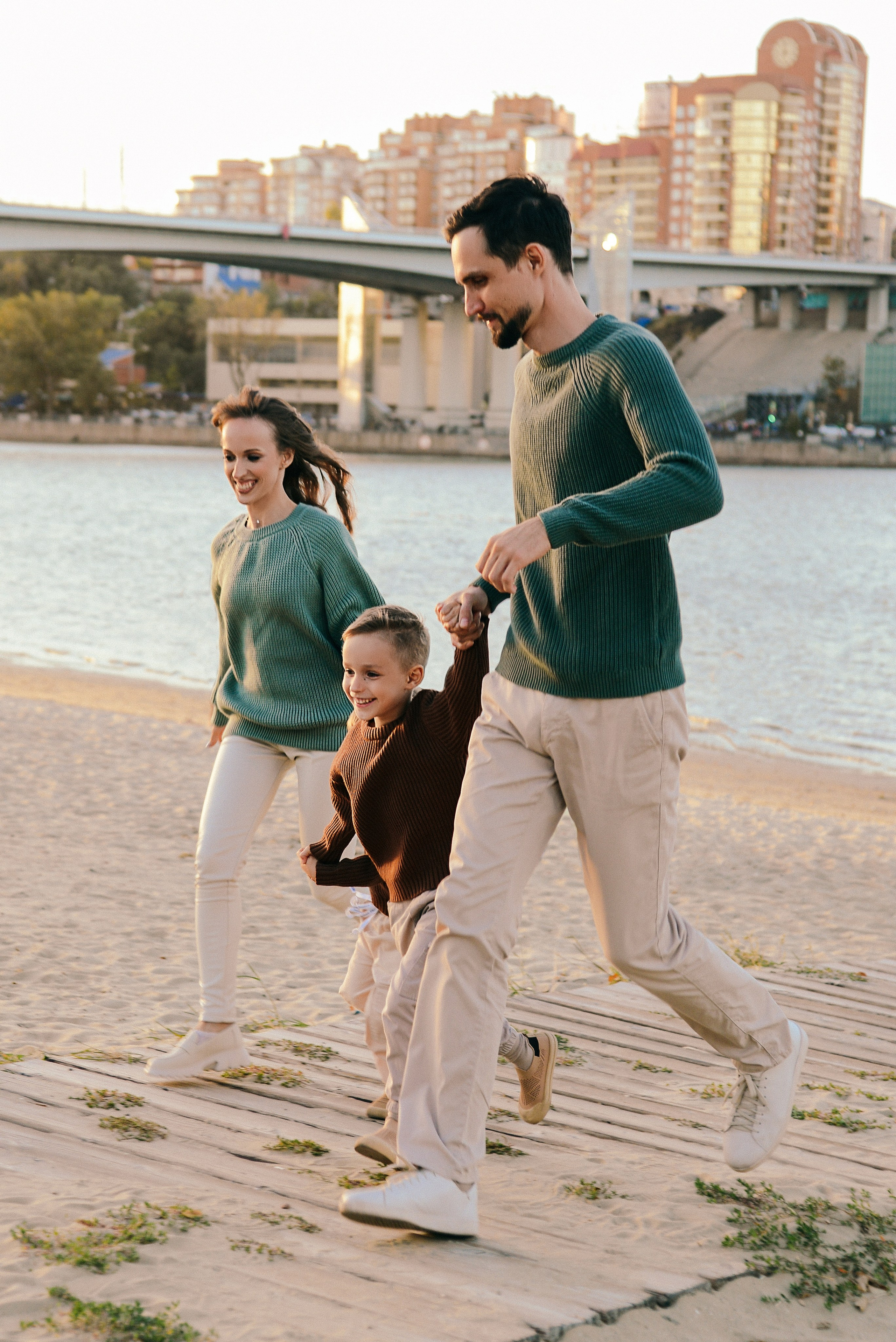 Сентябрьским теплым вечером. Фотограф Ярута Оксана / Ростов-на-Дону