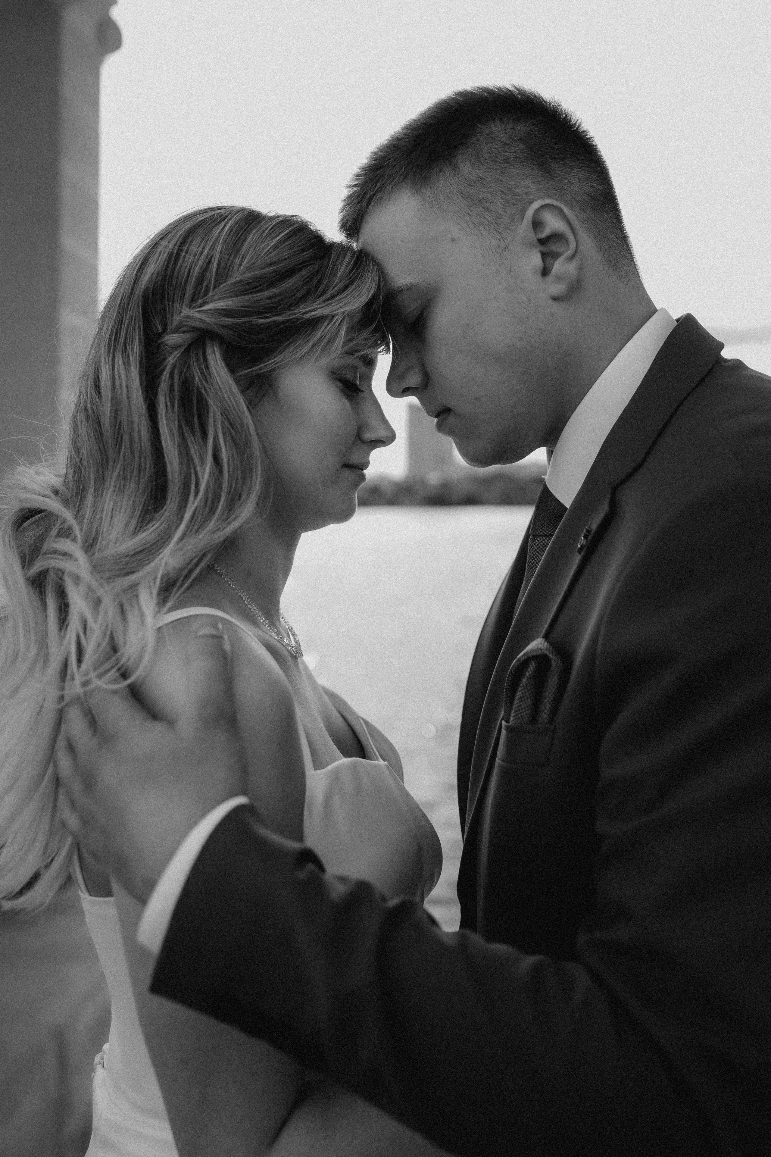 Свадебная фотосессия на Речном вокзале города Москвы