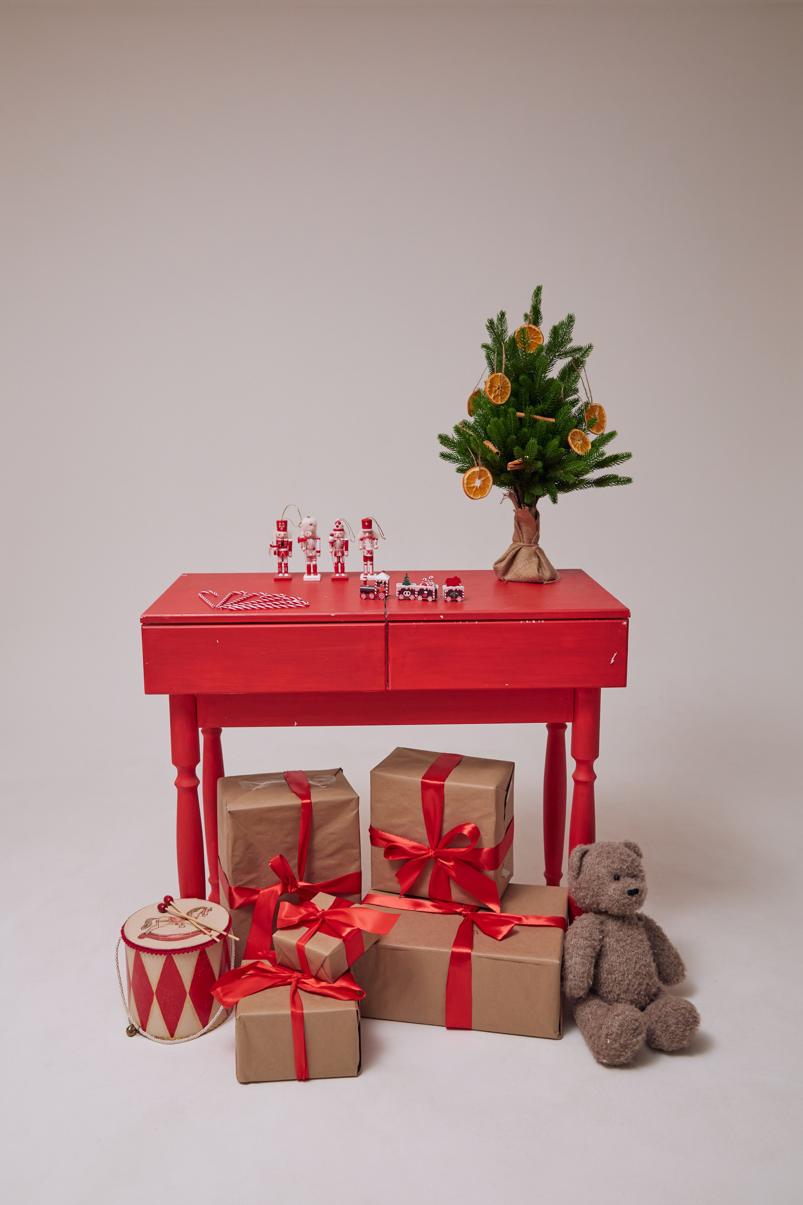 Новогодние локации (до 12 января 2026). Content Studio фотостудия