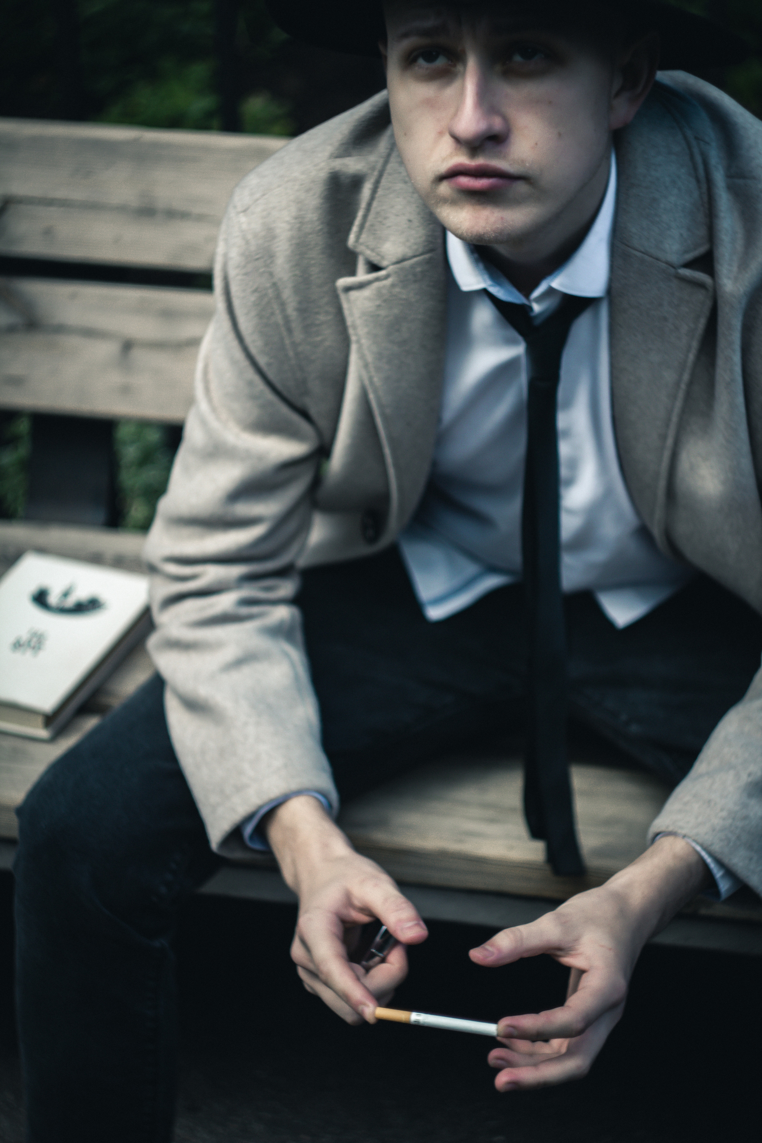 Детектив на улице в шляпе. Фотосессия. FromIvanov фотограф в Санкт-Петербурге